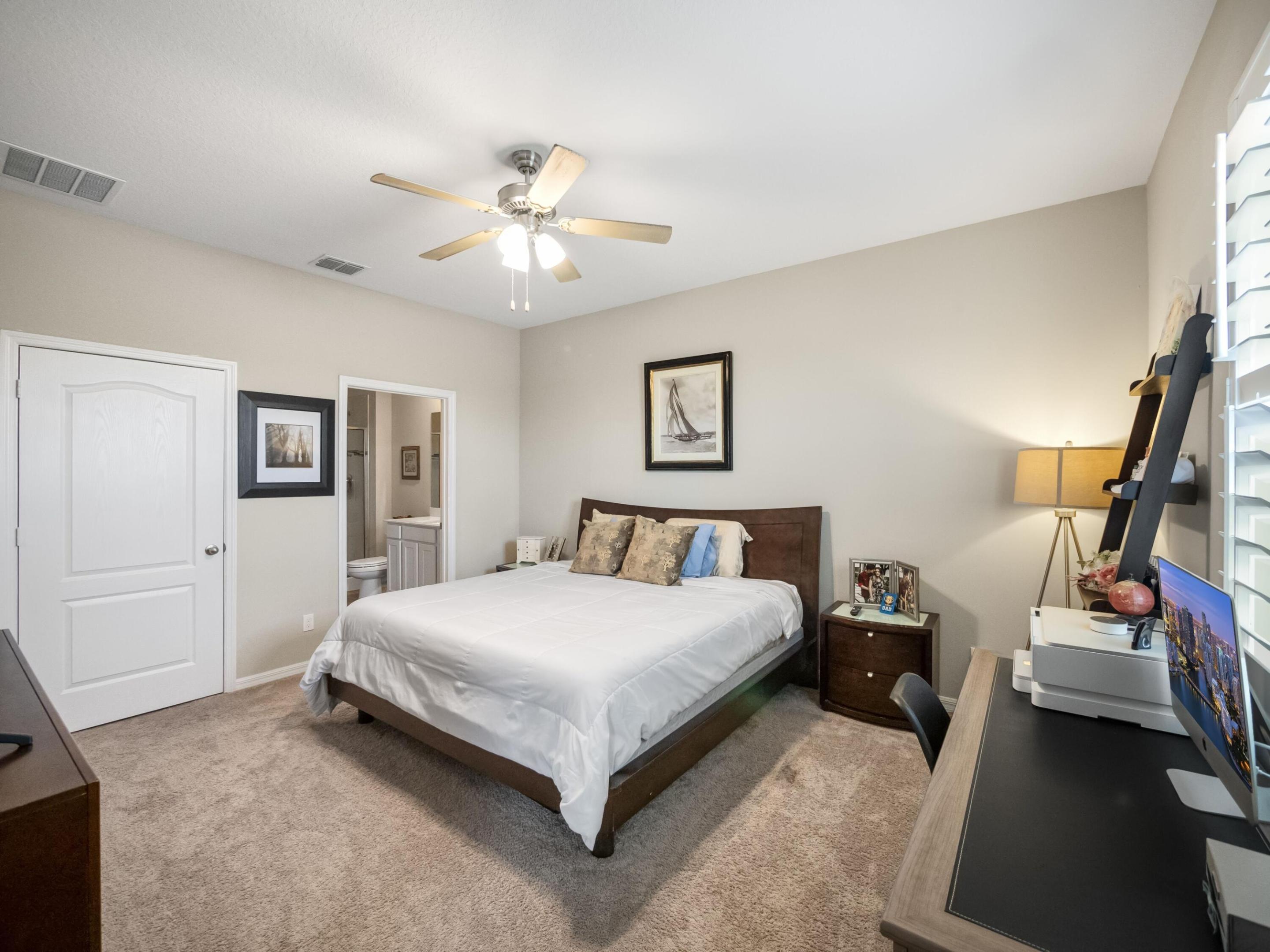 1637 Merriment Way