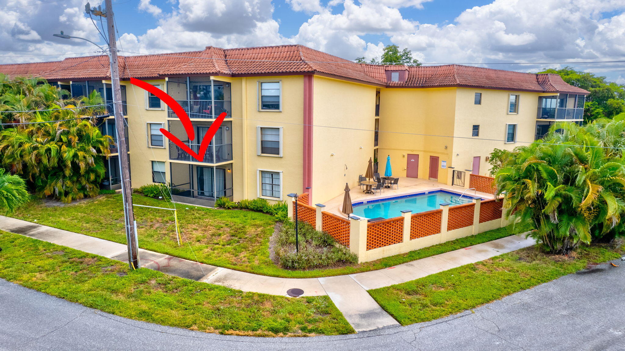 327 Southwind Drive 105