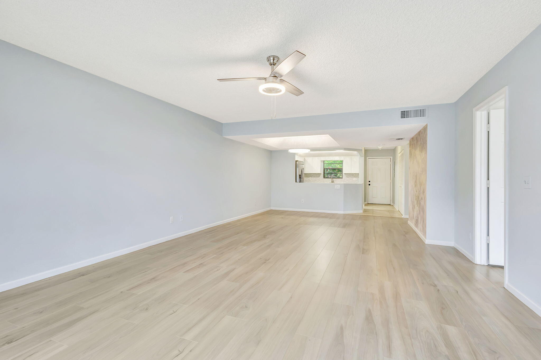 327 Southwind Drive 105