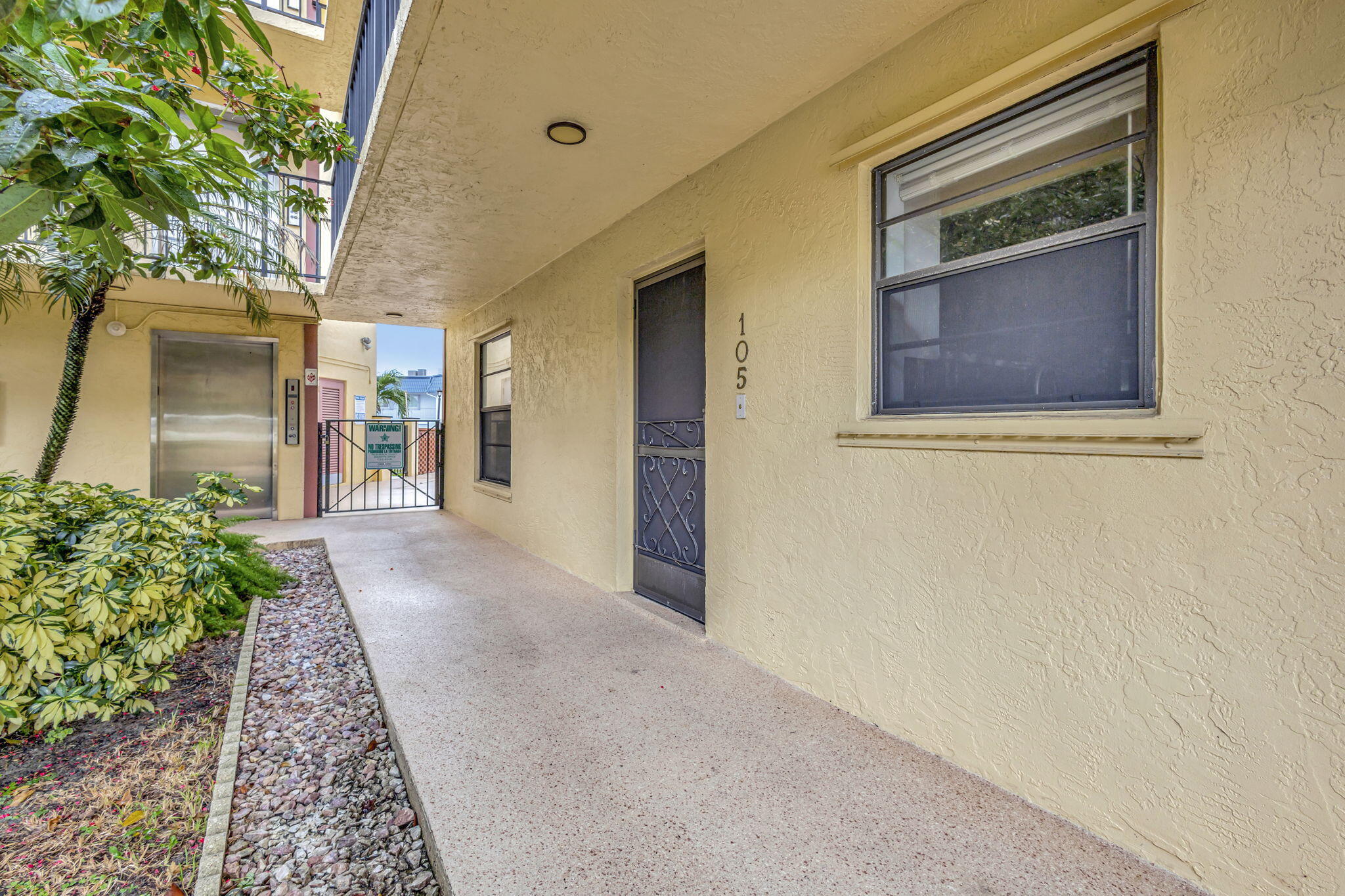 327 Southwind Drive 105