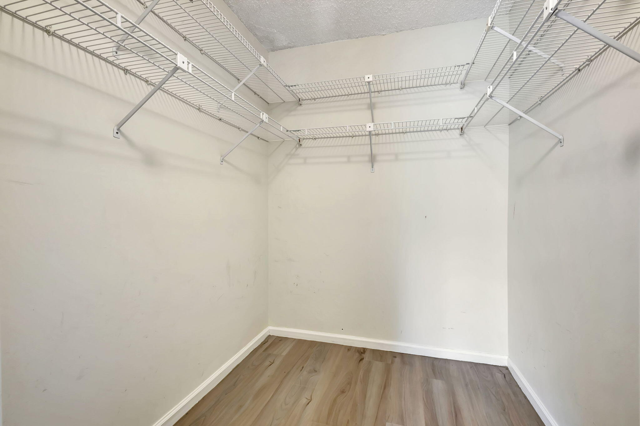 327 Southwind Drive 105