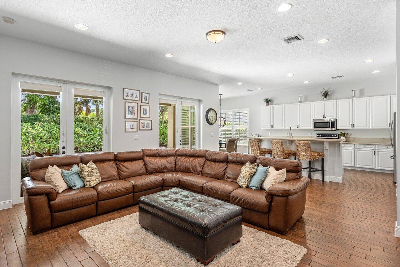 8940 New Hope Court