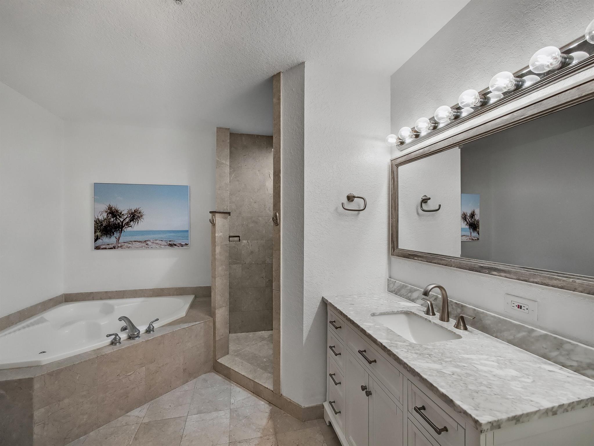 1610 Presidential Way B-207