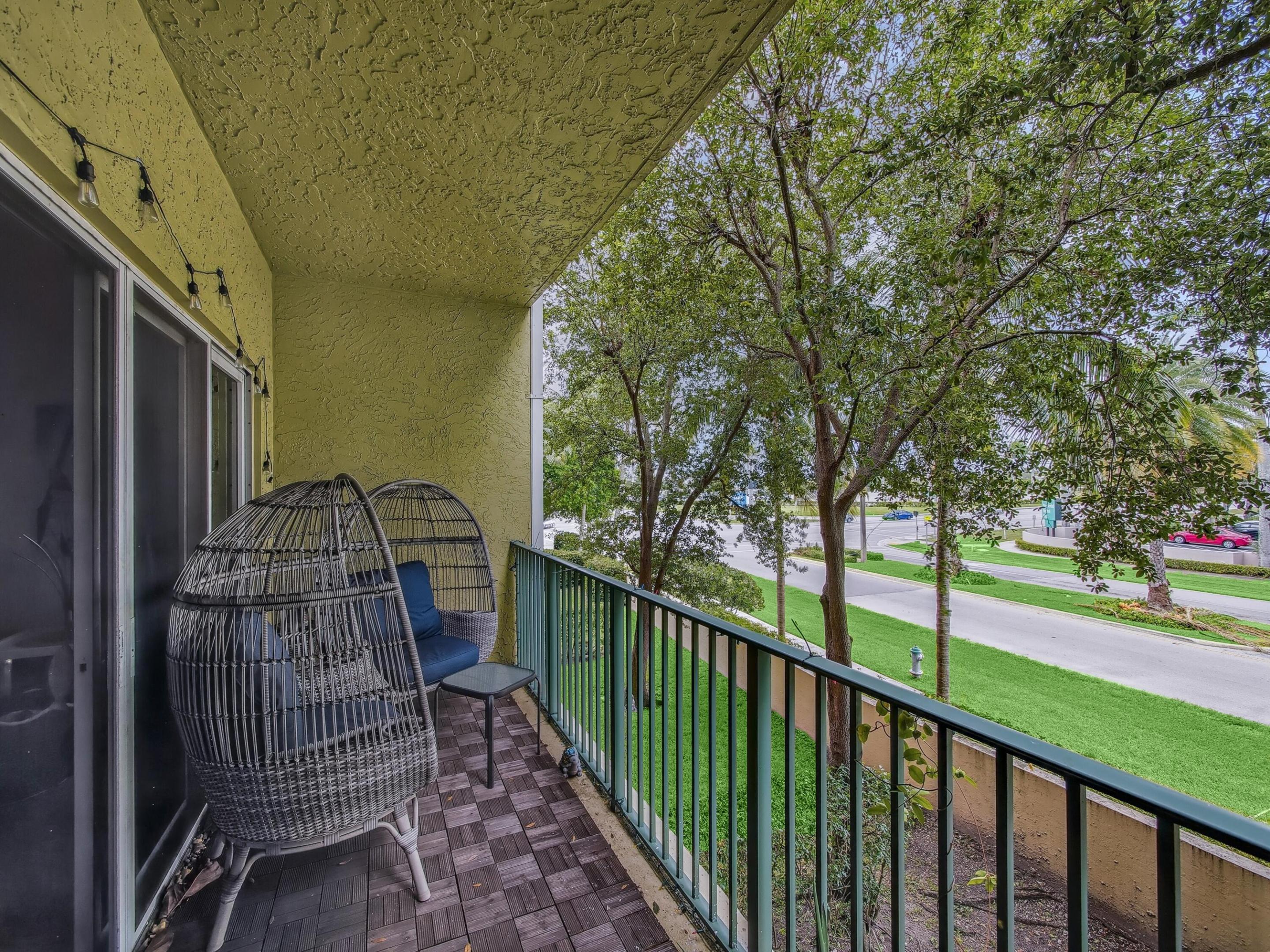 1610 Presidential Way B-207