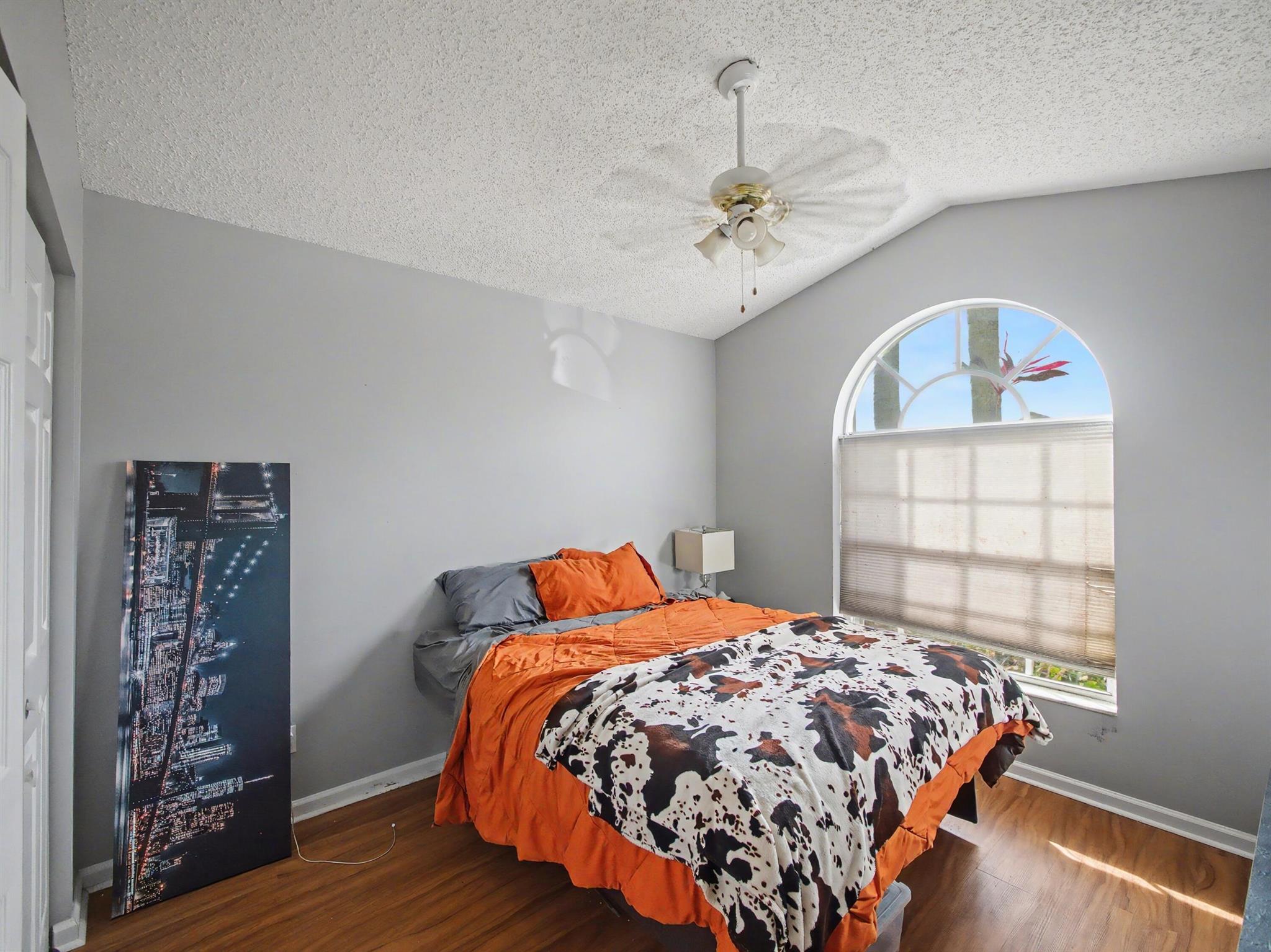 1971 Oak Berry Circle