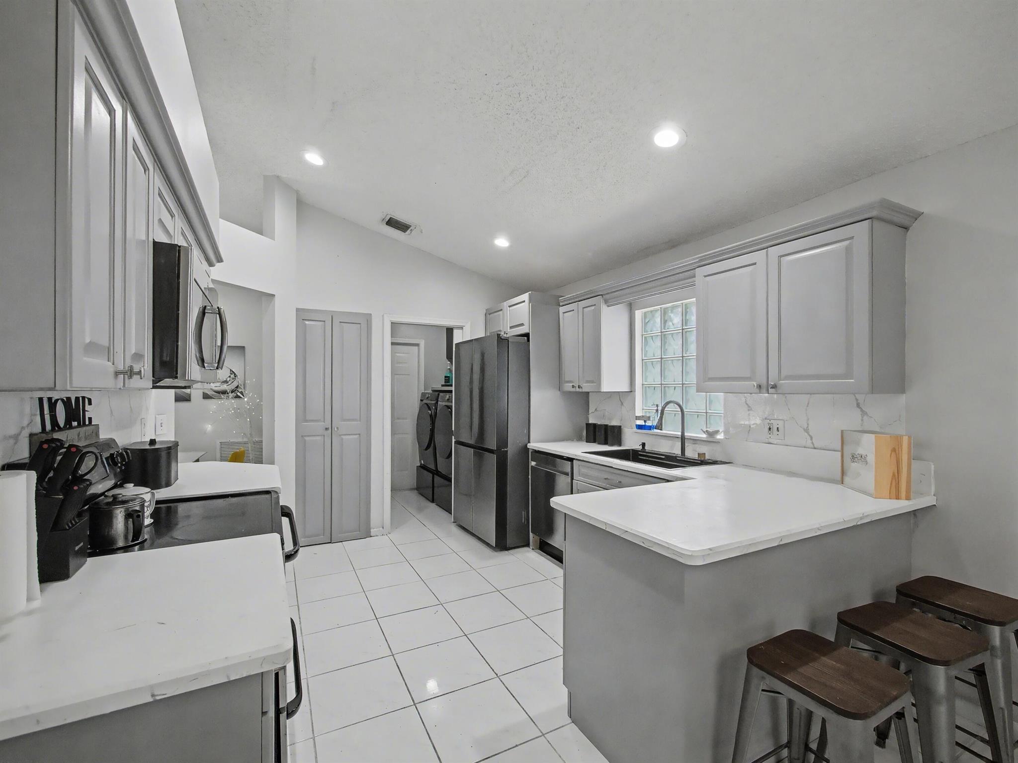 1971 Oak Berry Circle