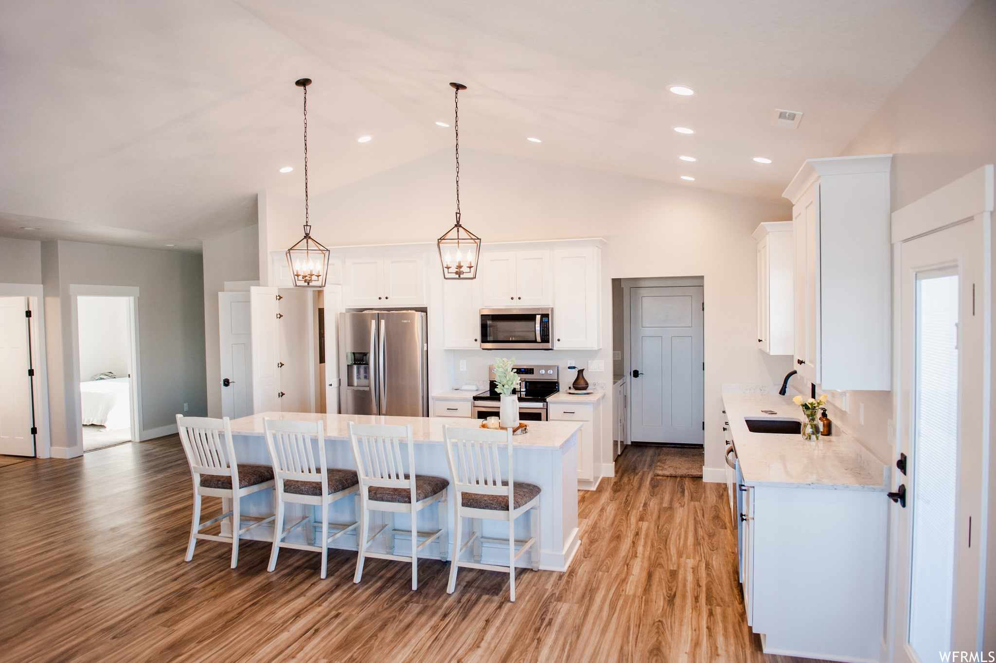 2893 W LEGEND DR