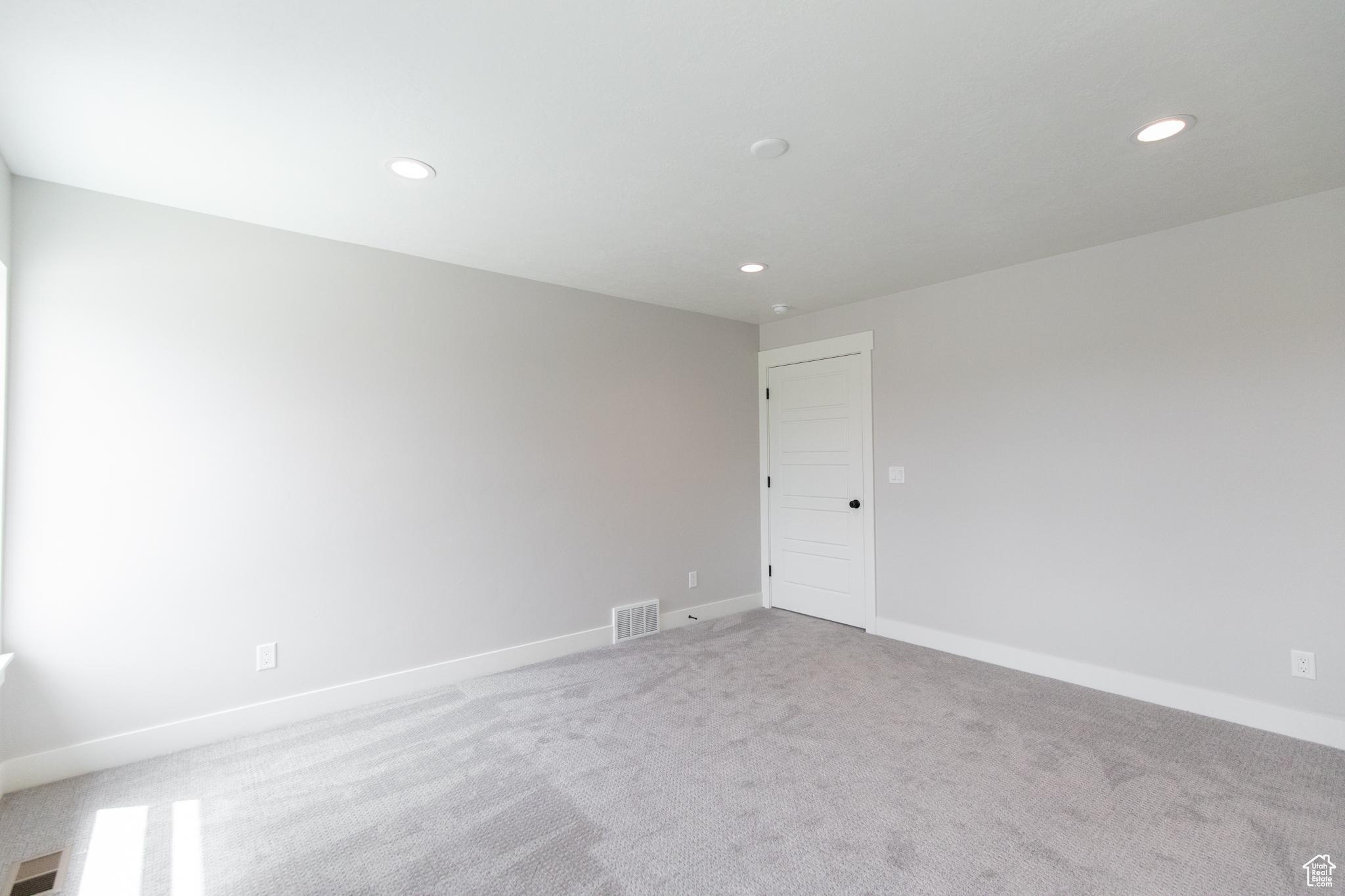 512 W 1830 N
