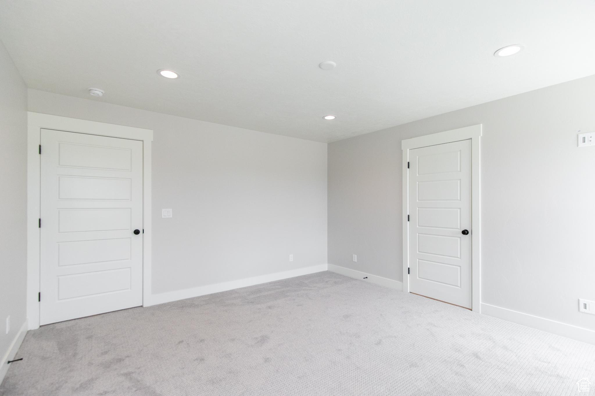 512 W 1830 N