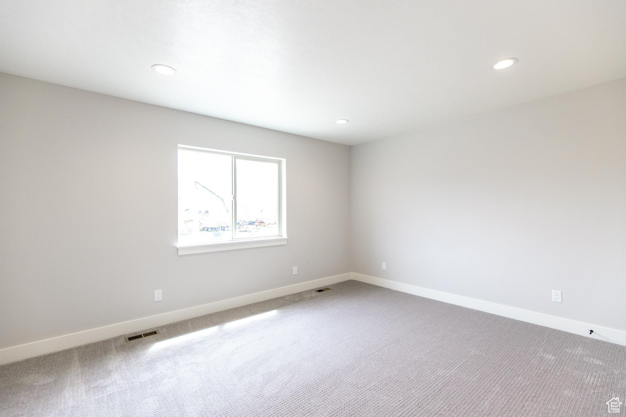 512 W 1830 N