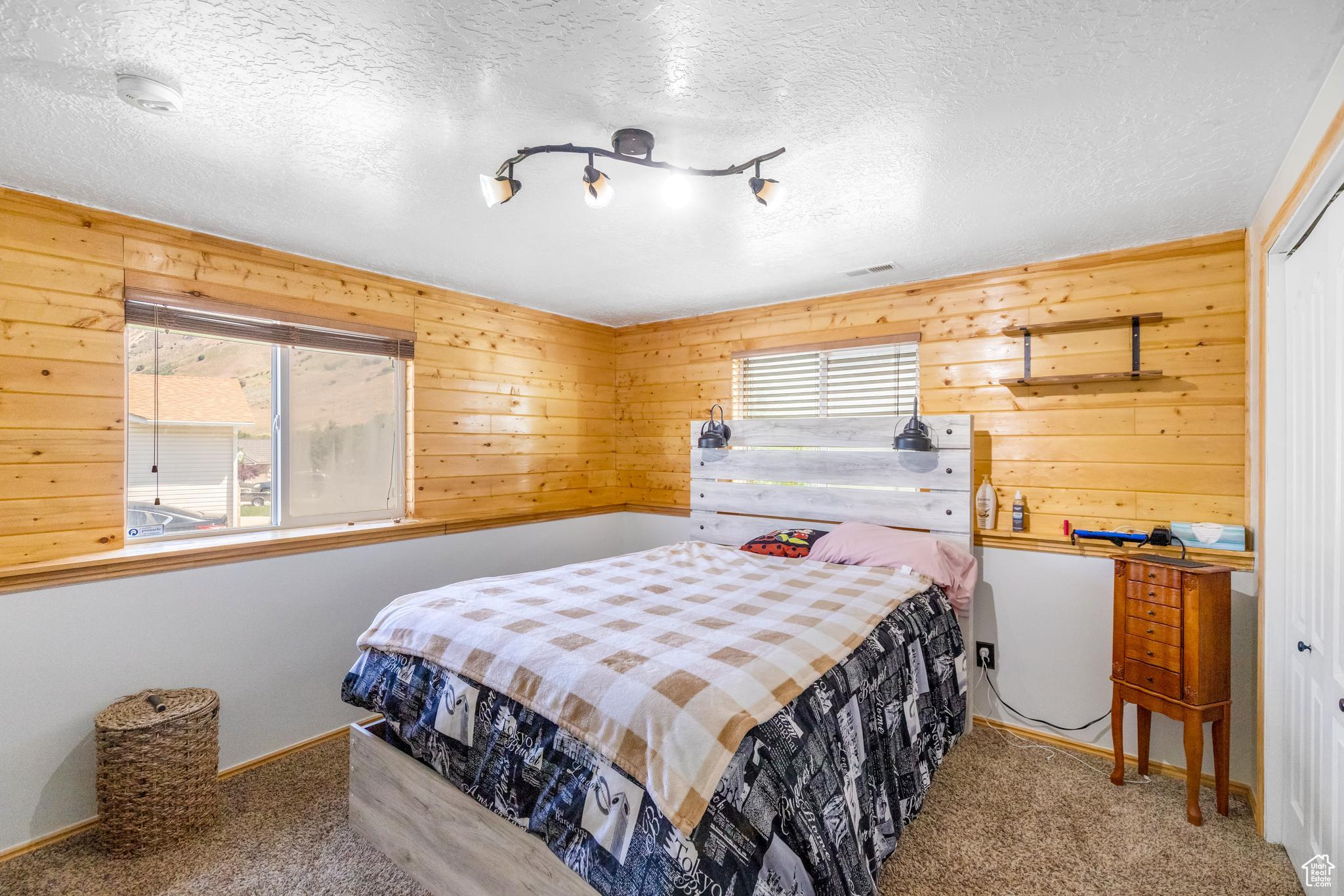 41 N HIGHLAND BLVD