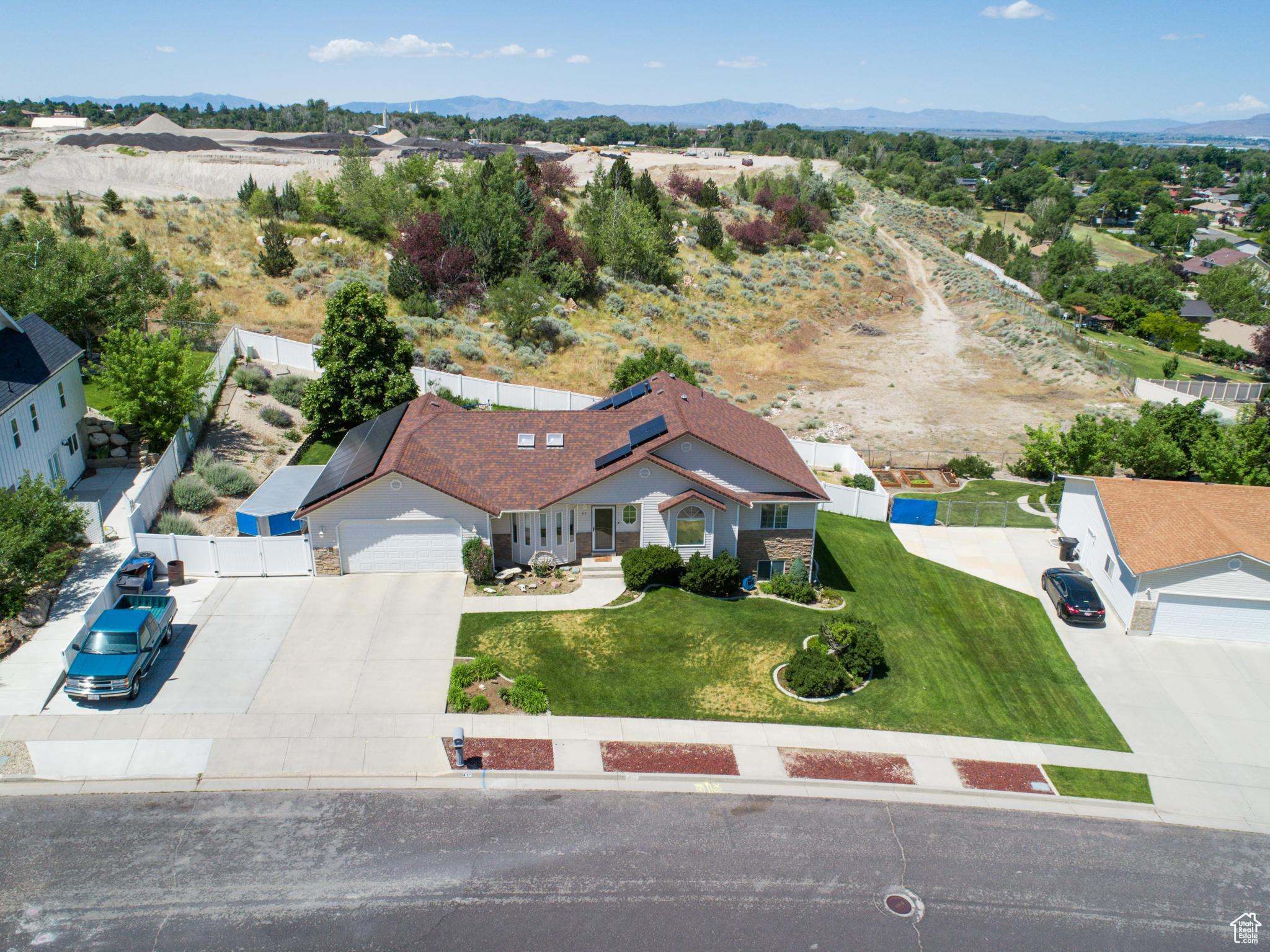 41 N HIGHLAND BLVD