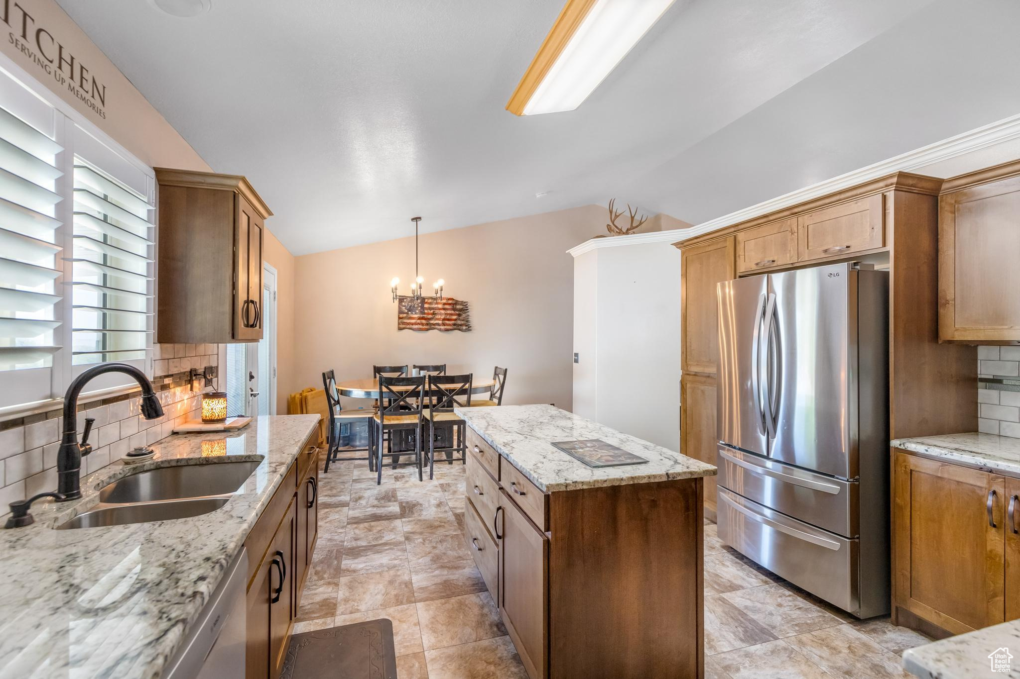 41 N HIGHLAND BLVD
