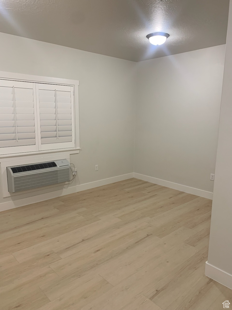 1558 N 160 W #101