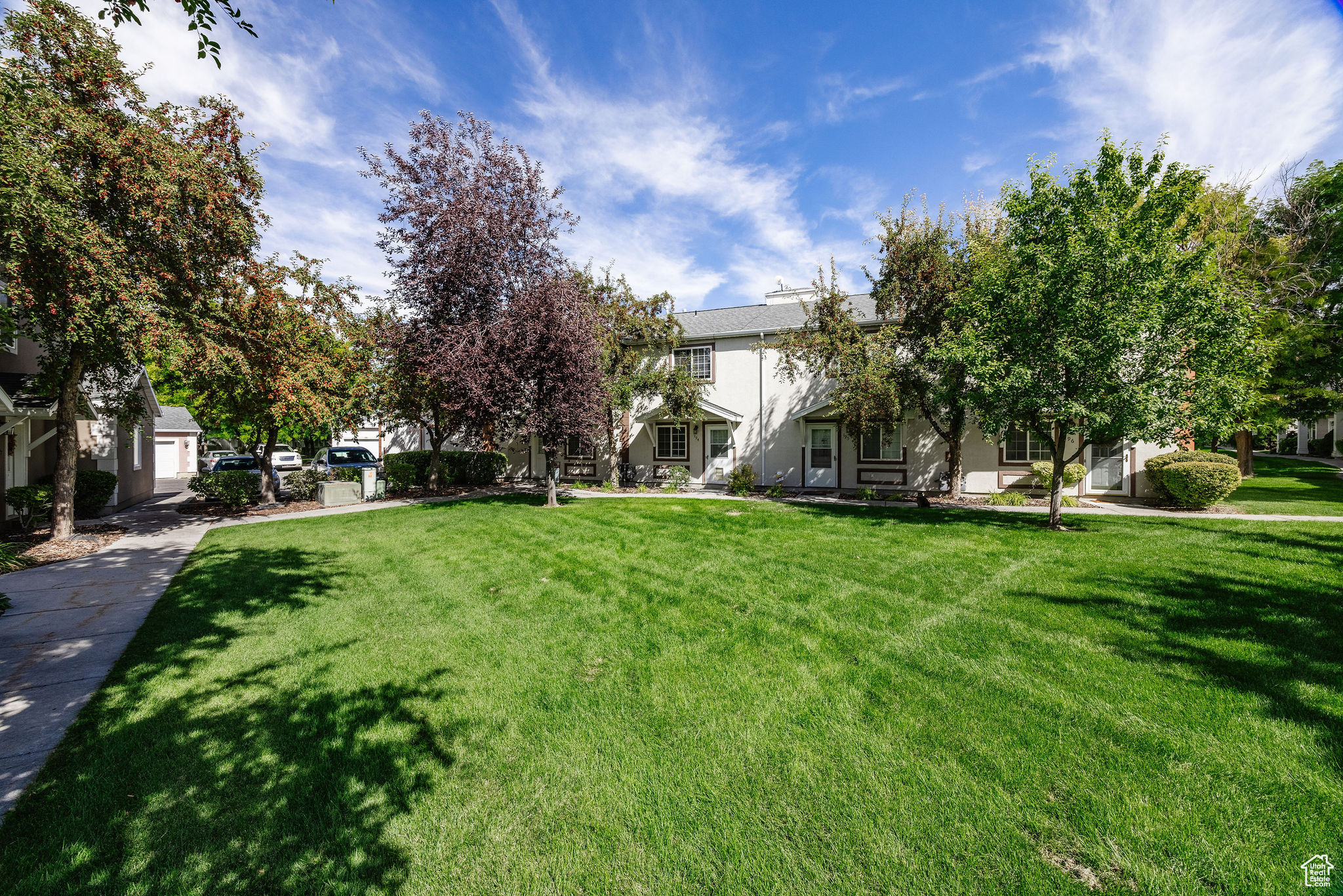 194 STIRLING PL