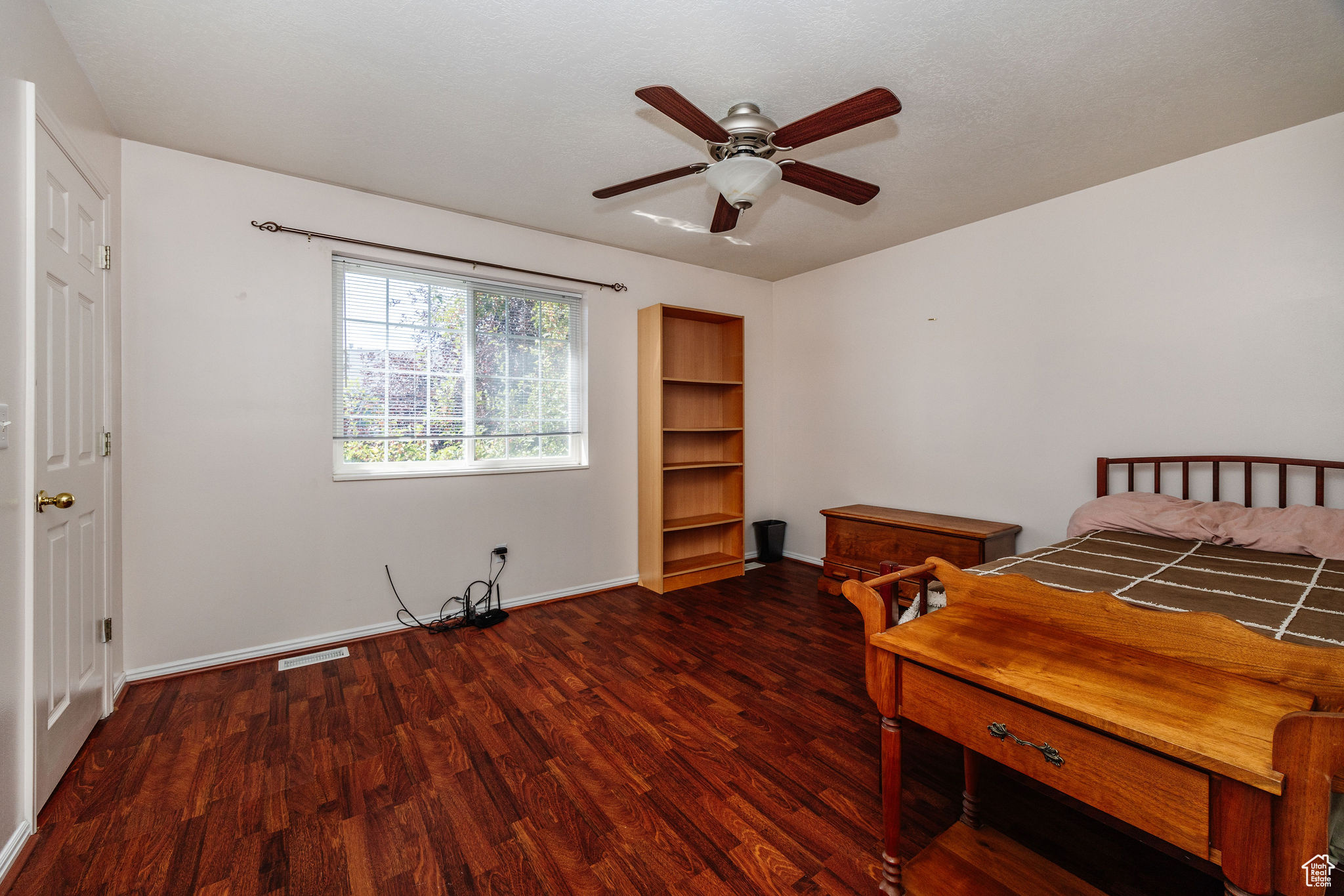 194 STIRLING PL