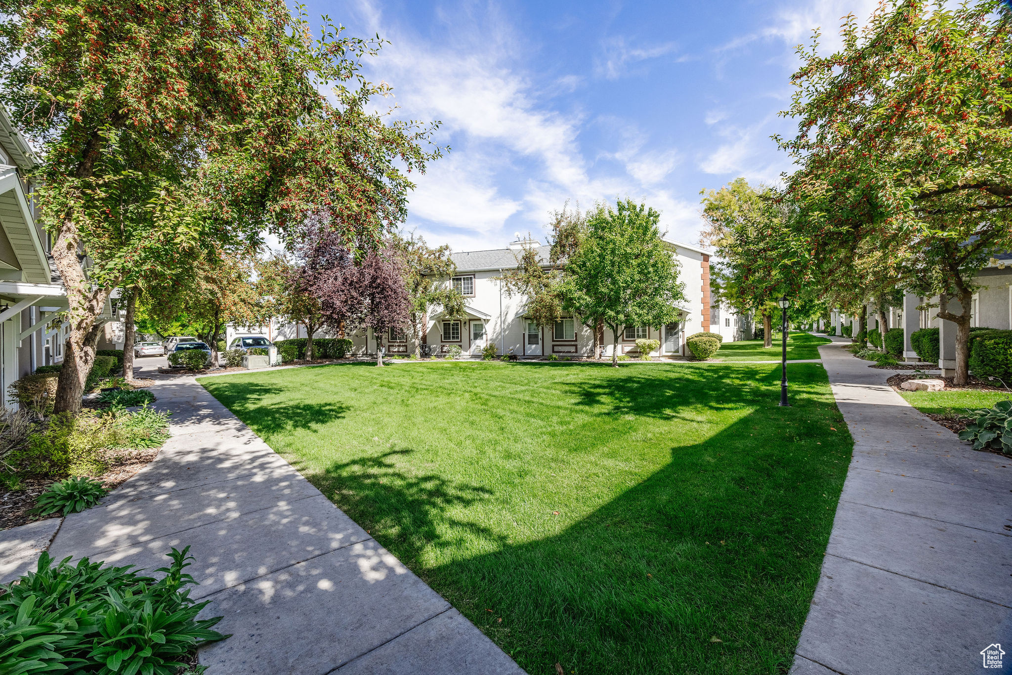 194 STIRLING PL