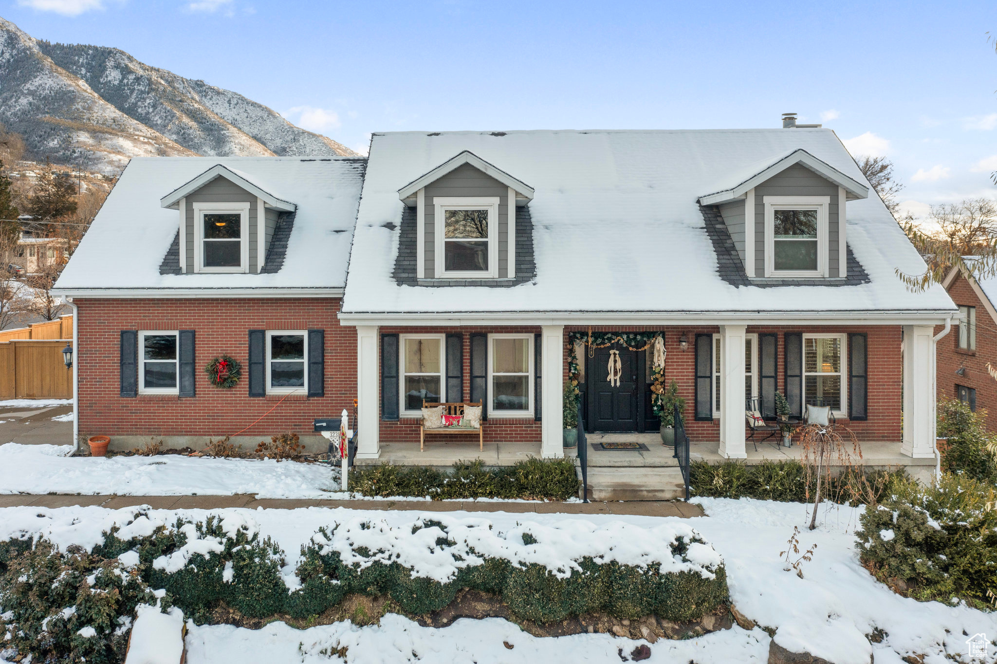 3238 E HAMPTON CT