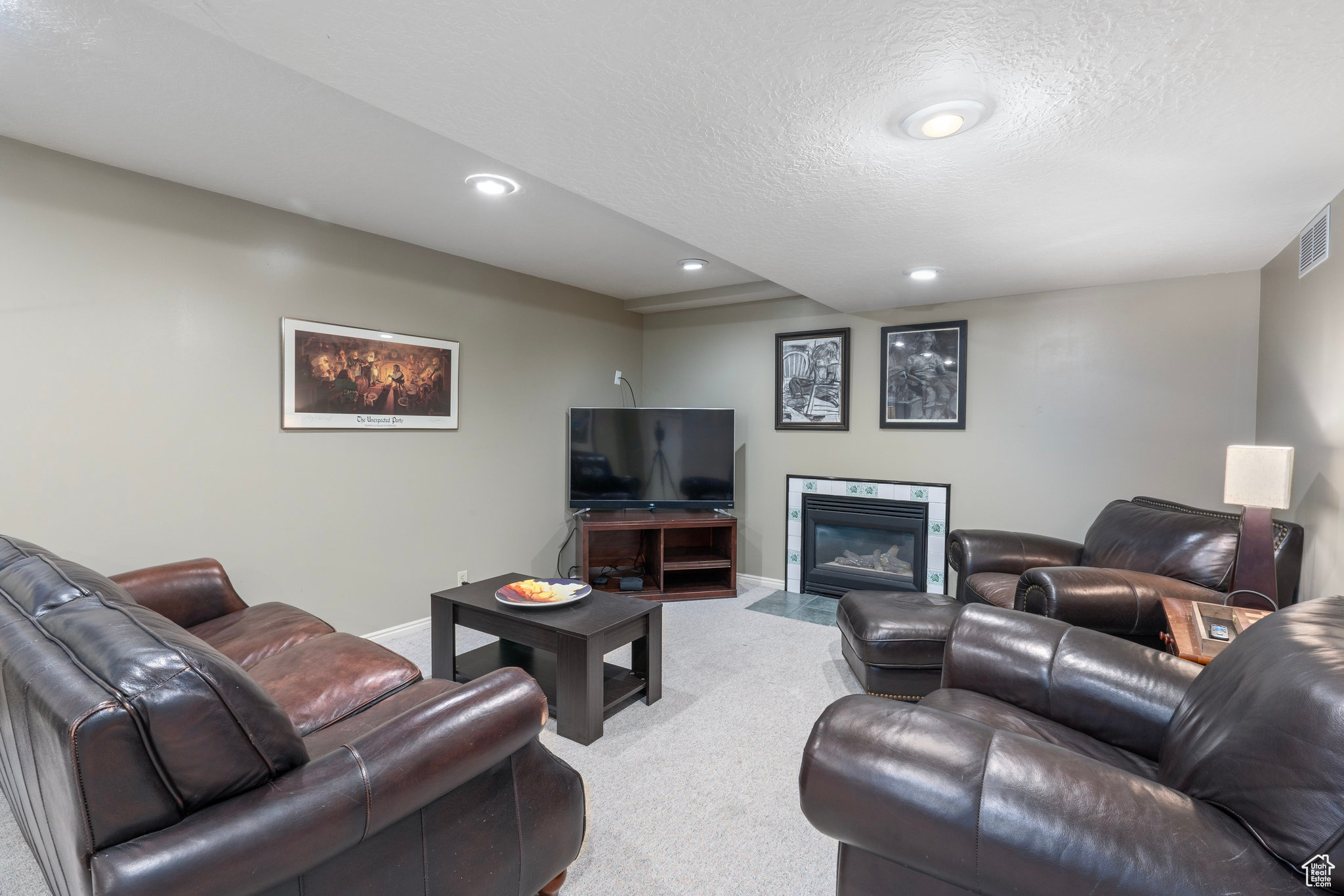 3238 E HAMPTON CT