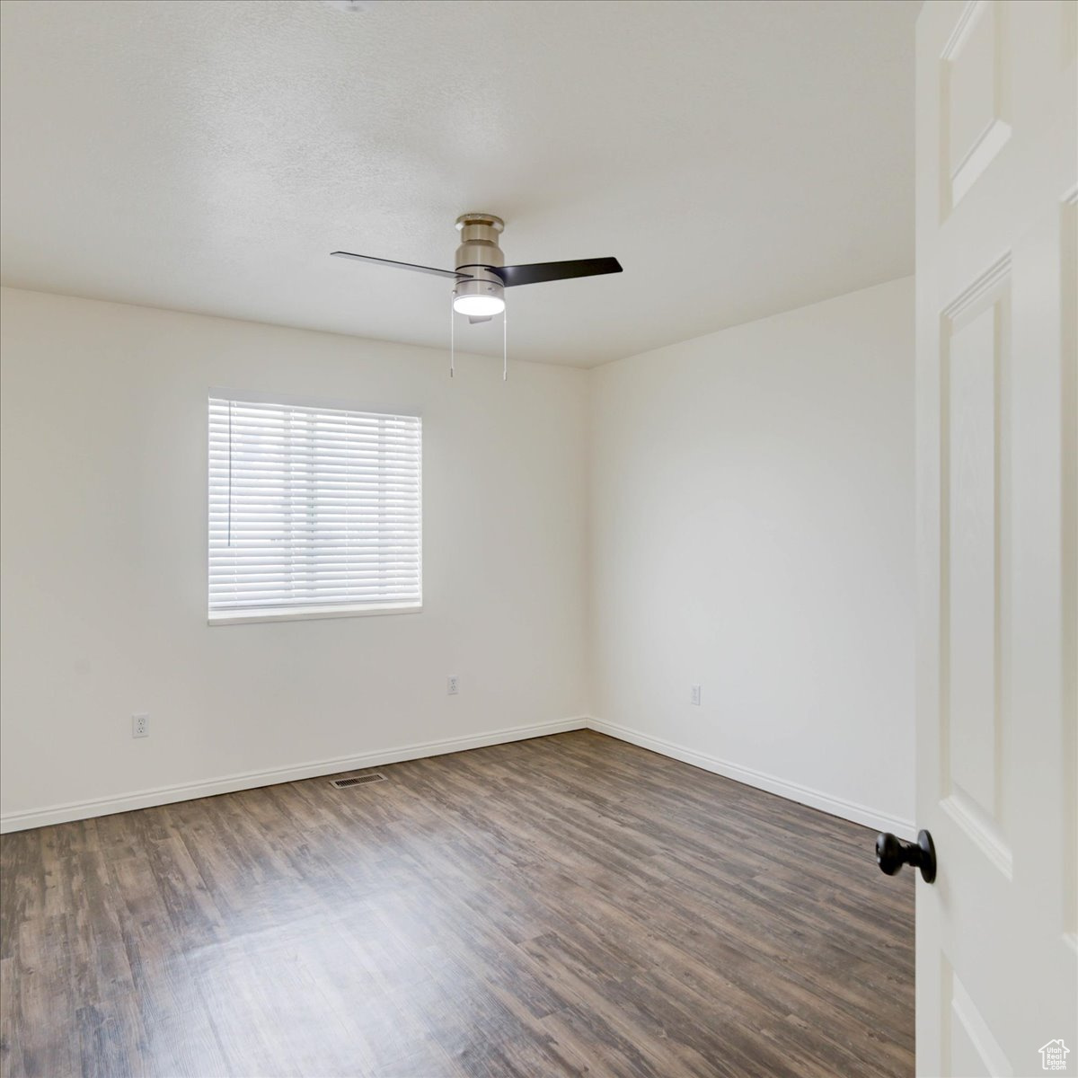 206 S ROSEWOOD CIR