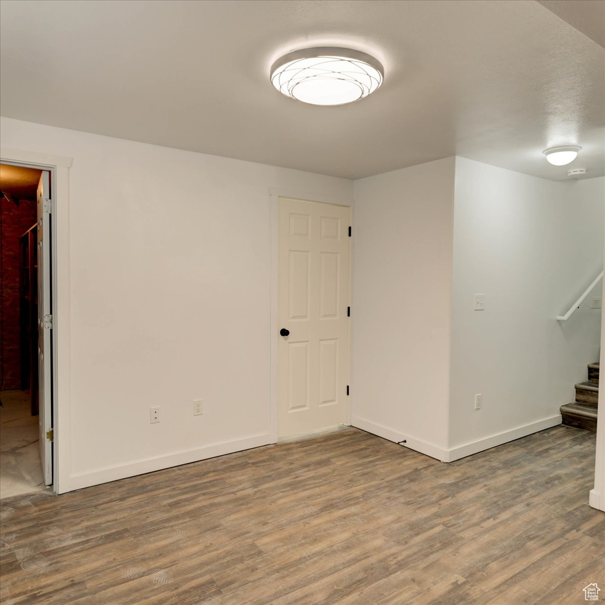 206 S ROSEWOOD CIR