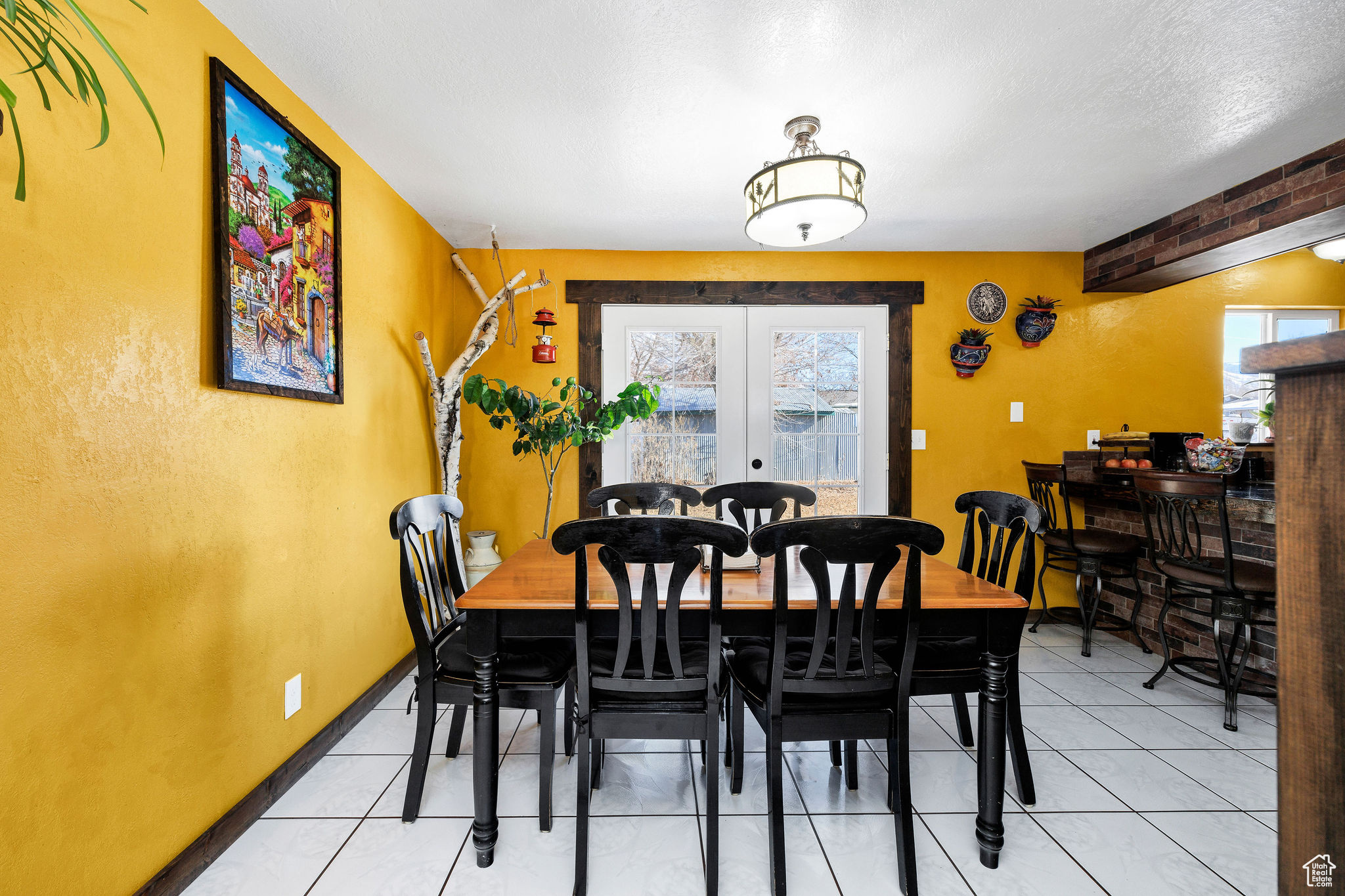 707 E SUNSET CIR