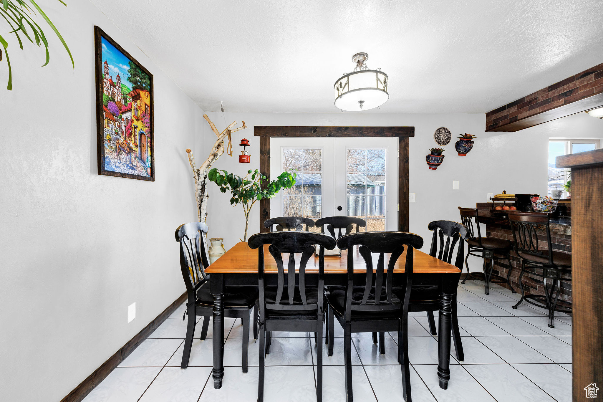 707 E SUNSET CIR