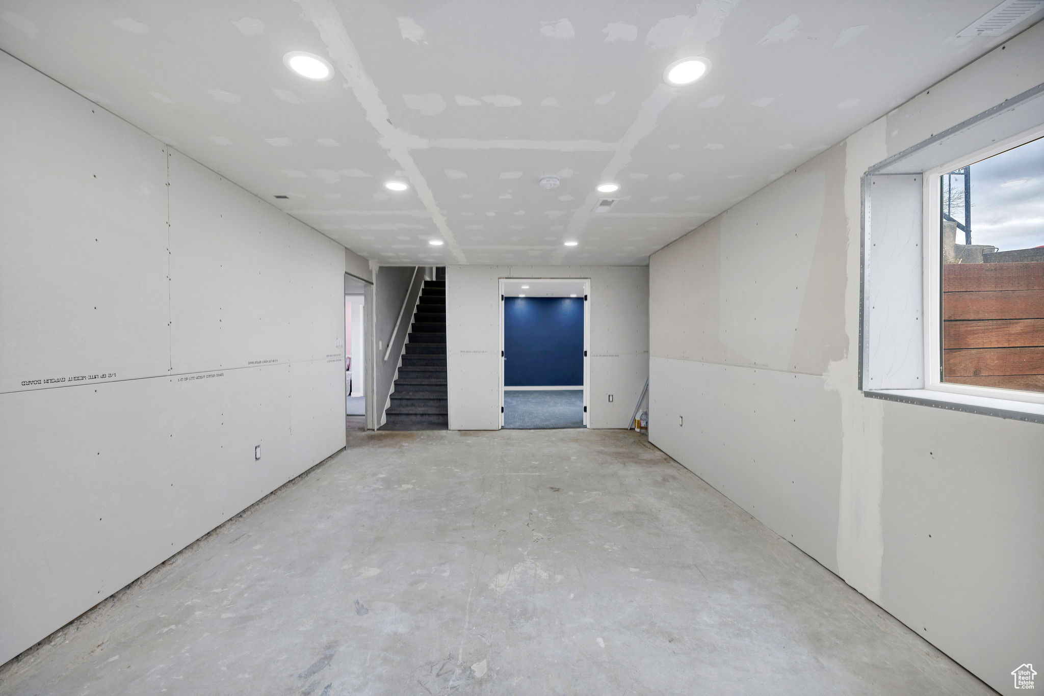 575 E FERNWOOD