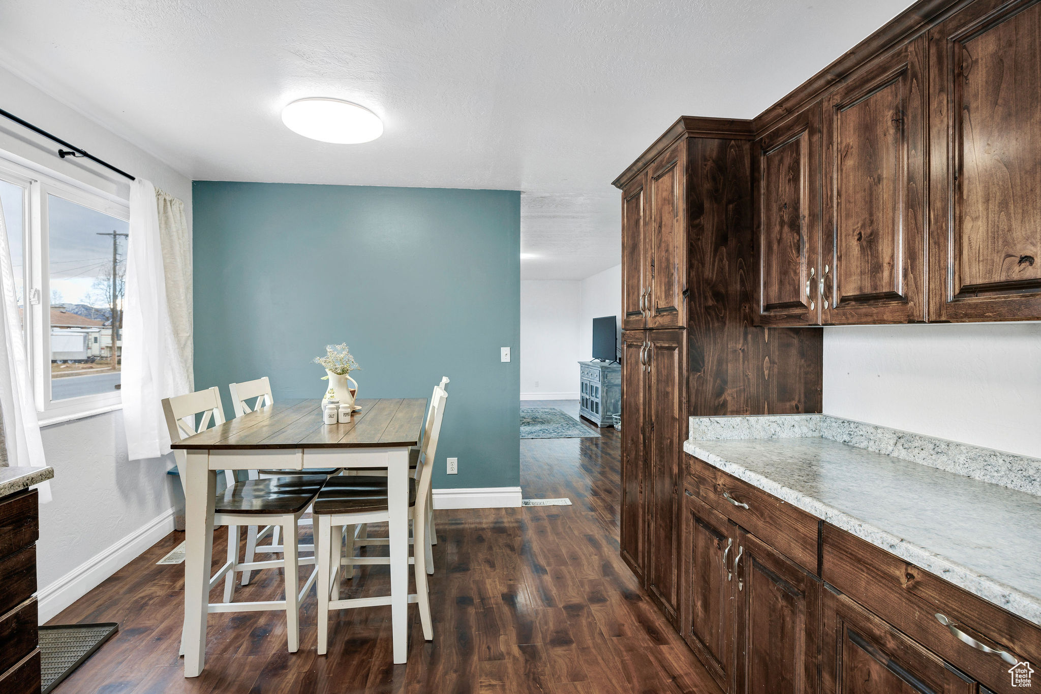 575 E FERNWOOD