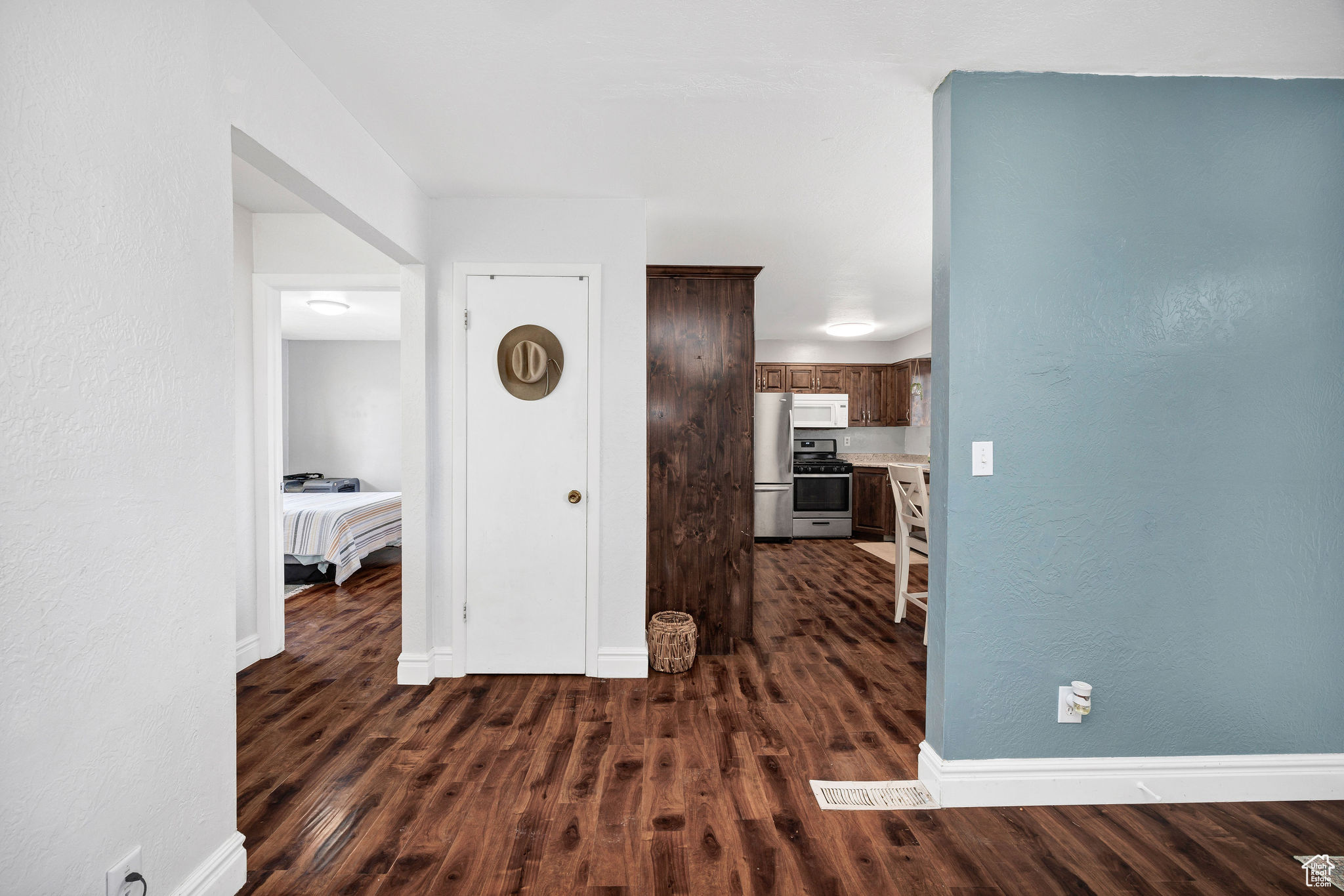 575 E FERNWOOD