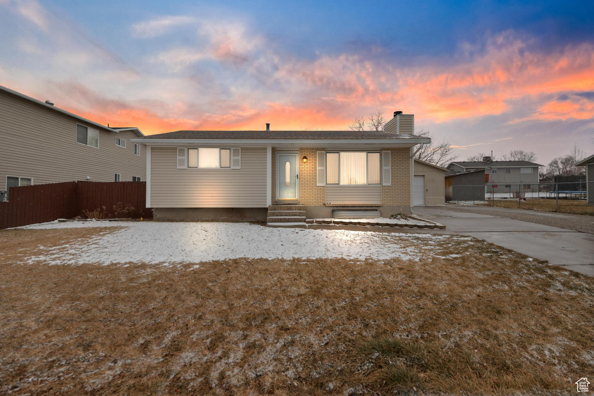 6511 W KING VALLEY RD