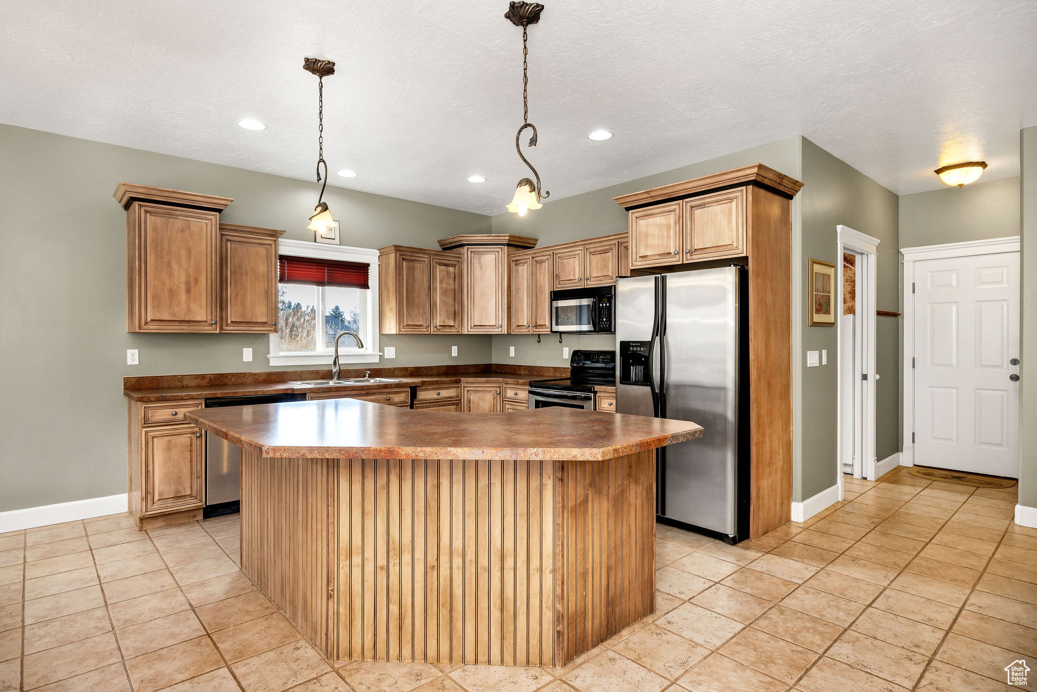240 BUGLE WAY