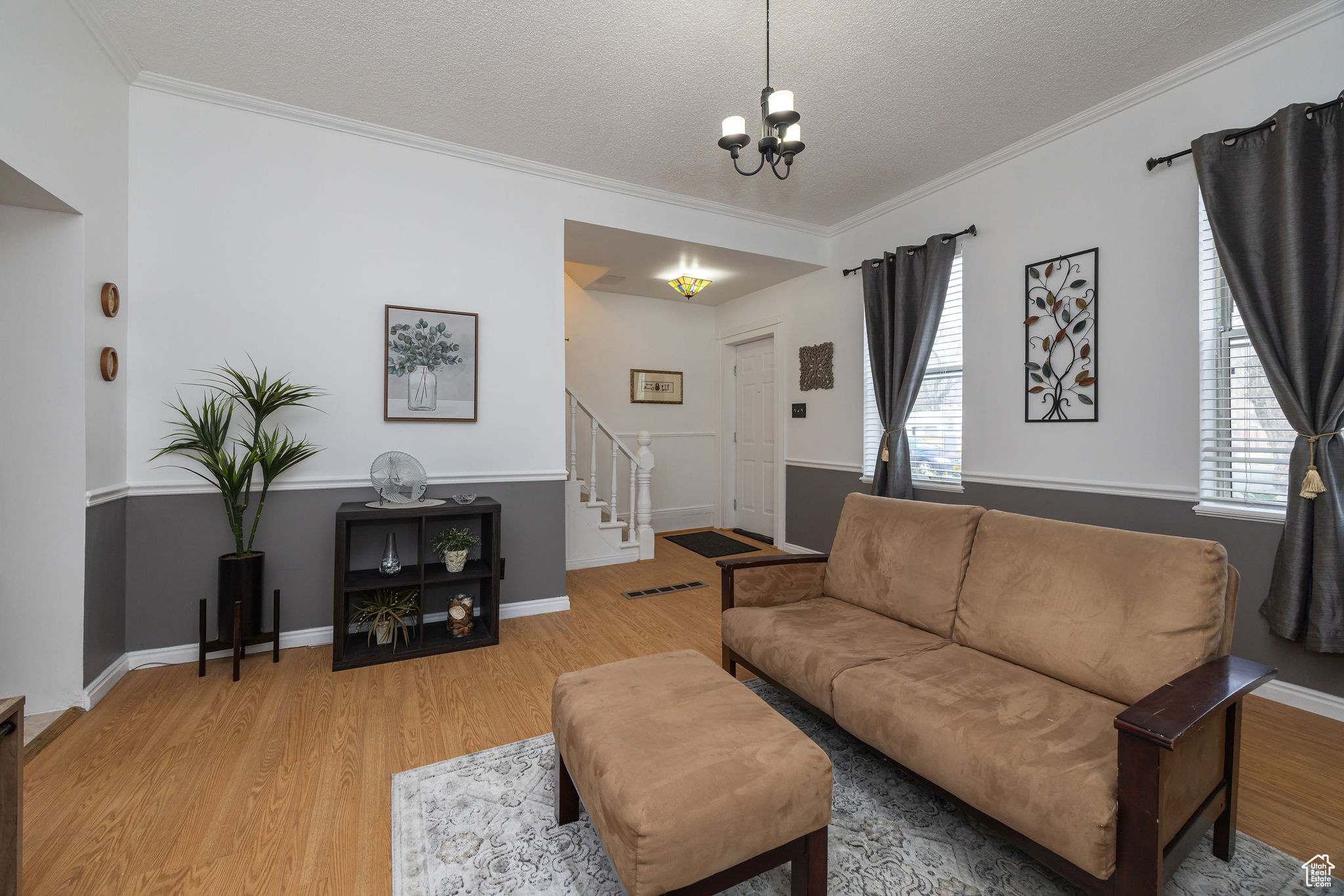 478 W CENTER ST