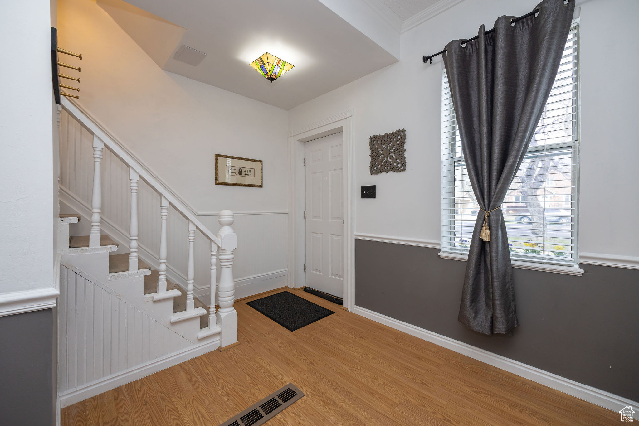 478 W CENTER ST