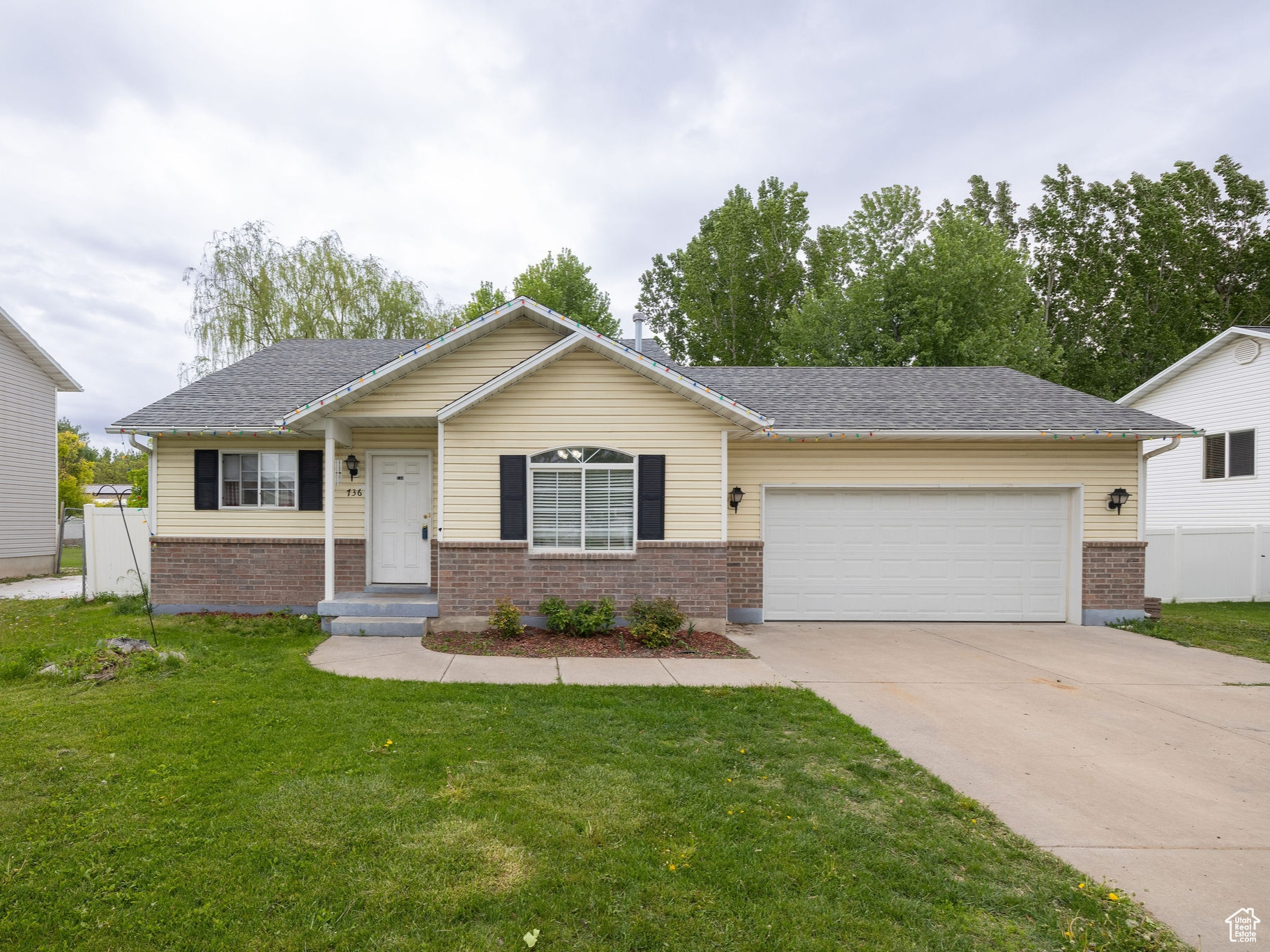 736 MAJESTIC DR