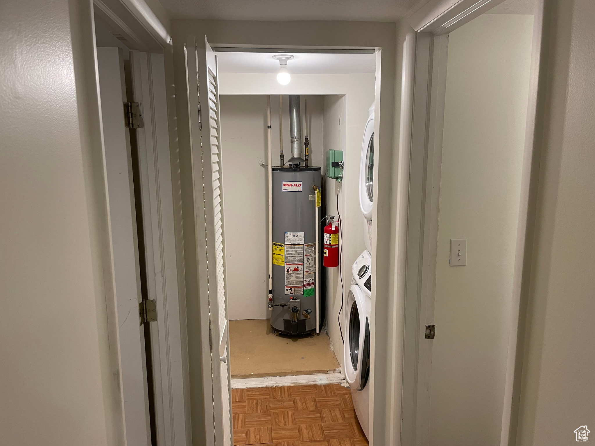 484 N 300 W