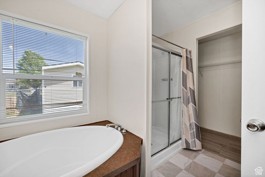 4 N SUNSET LN