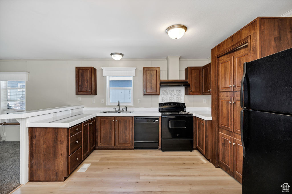 4 N SUNSET LN
