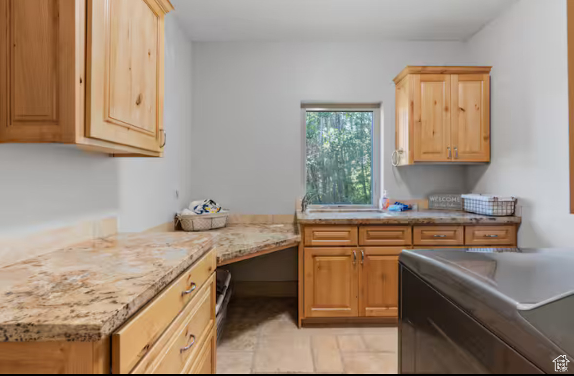 705 N LOCHWOOD VW
