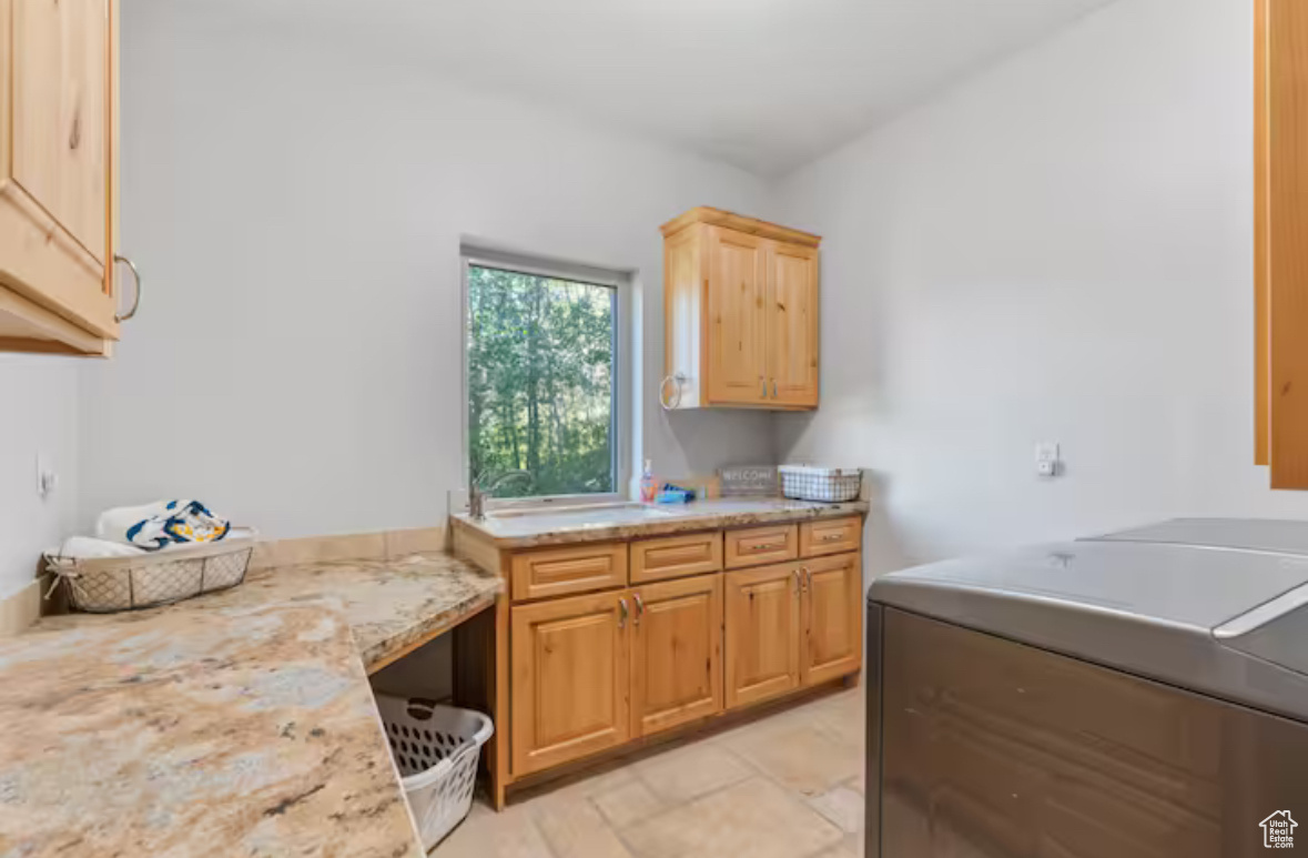 705 N LOCHWOOD VW