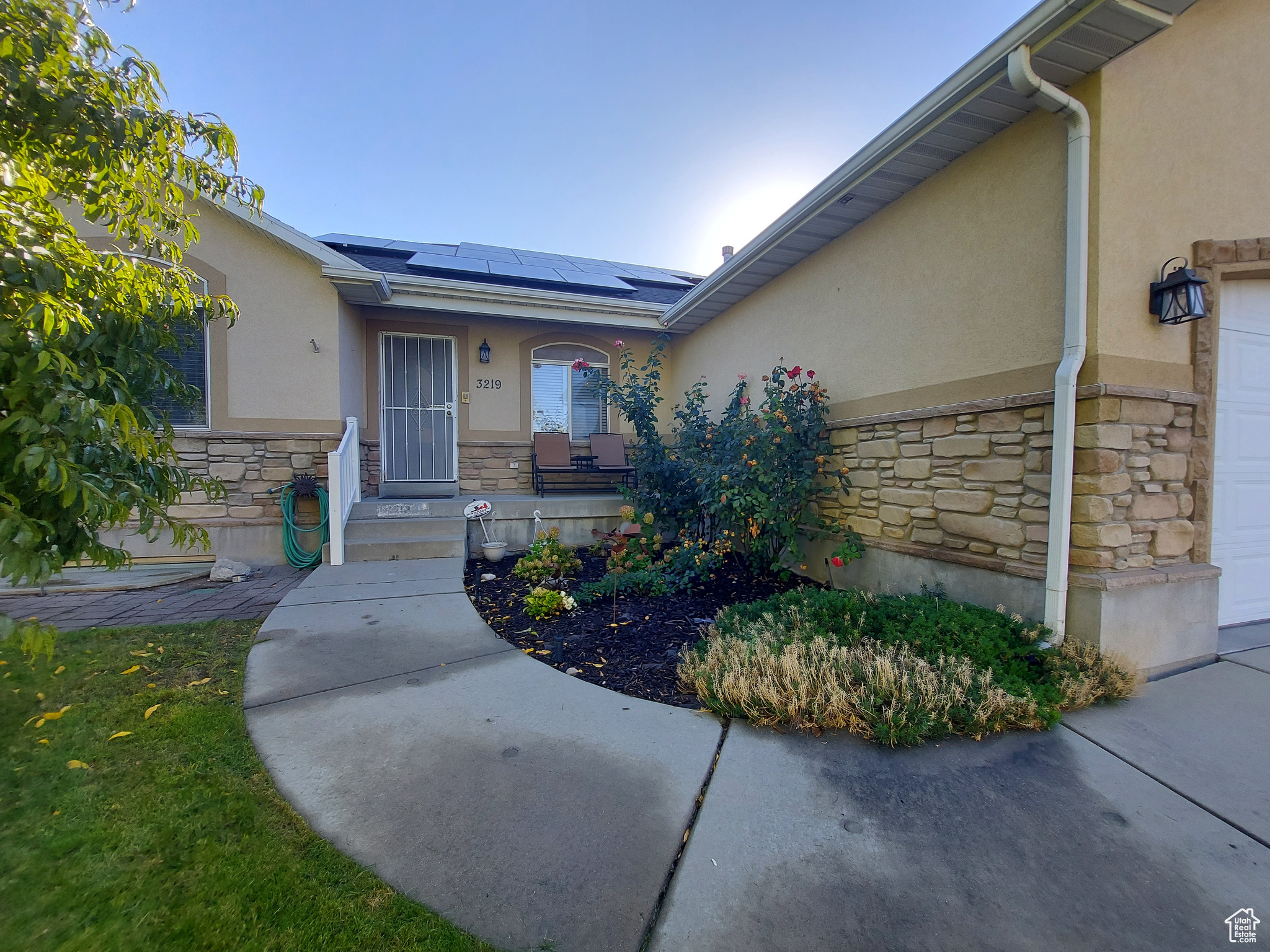 3219 S HUNTER FARM WAY