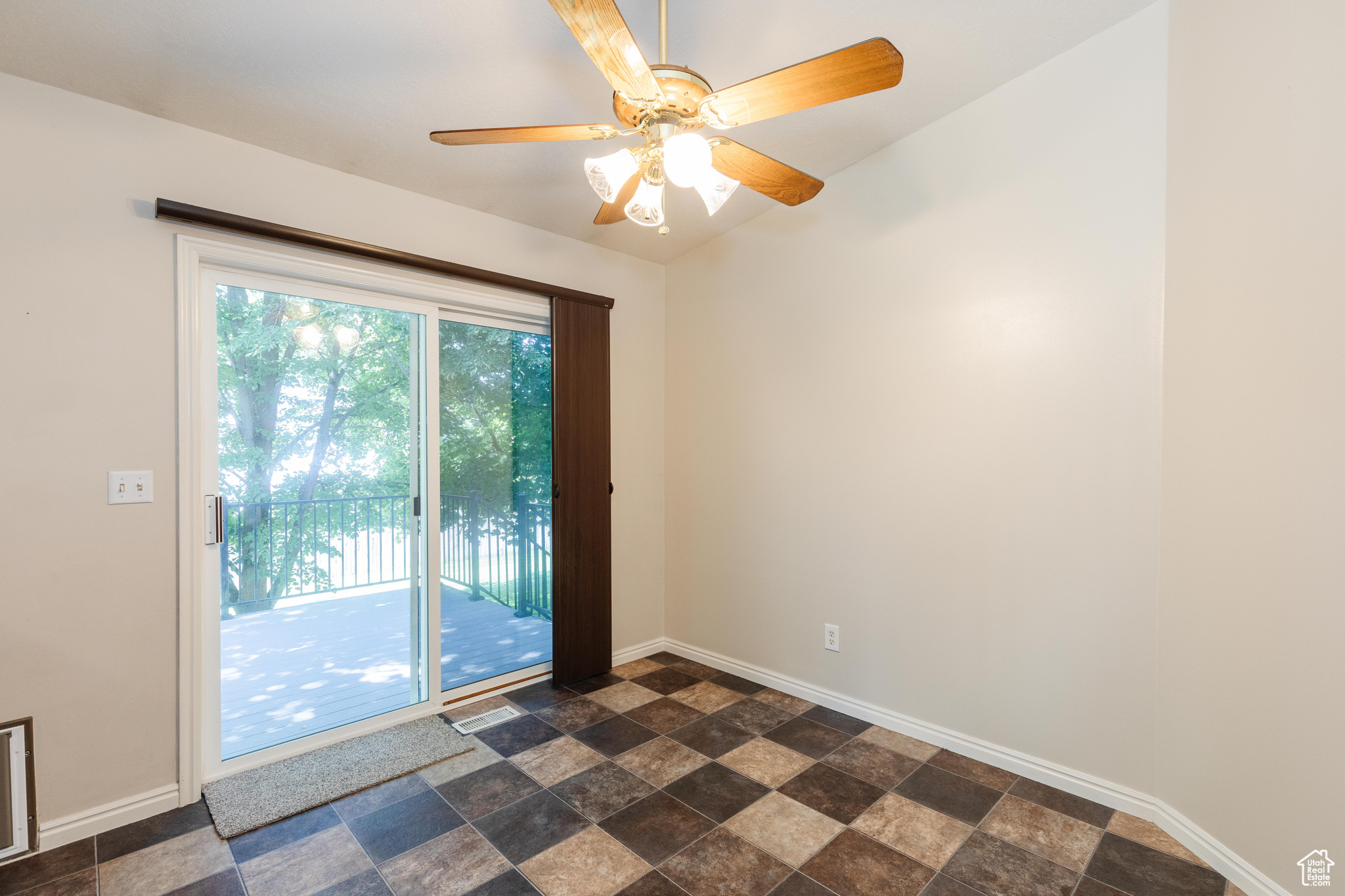 80 E 1370 SOUTH PL