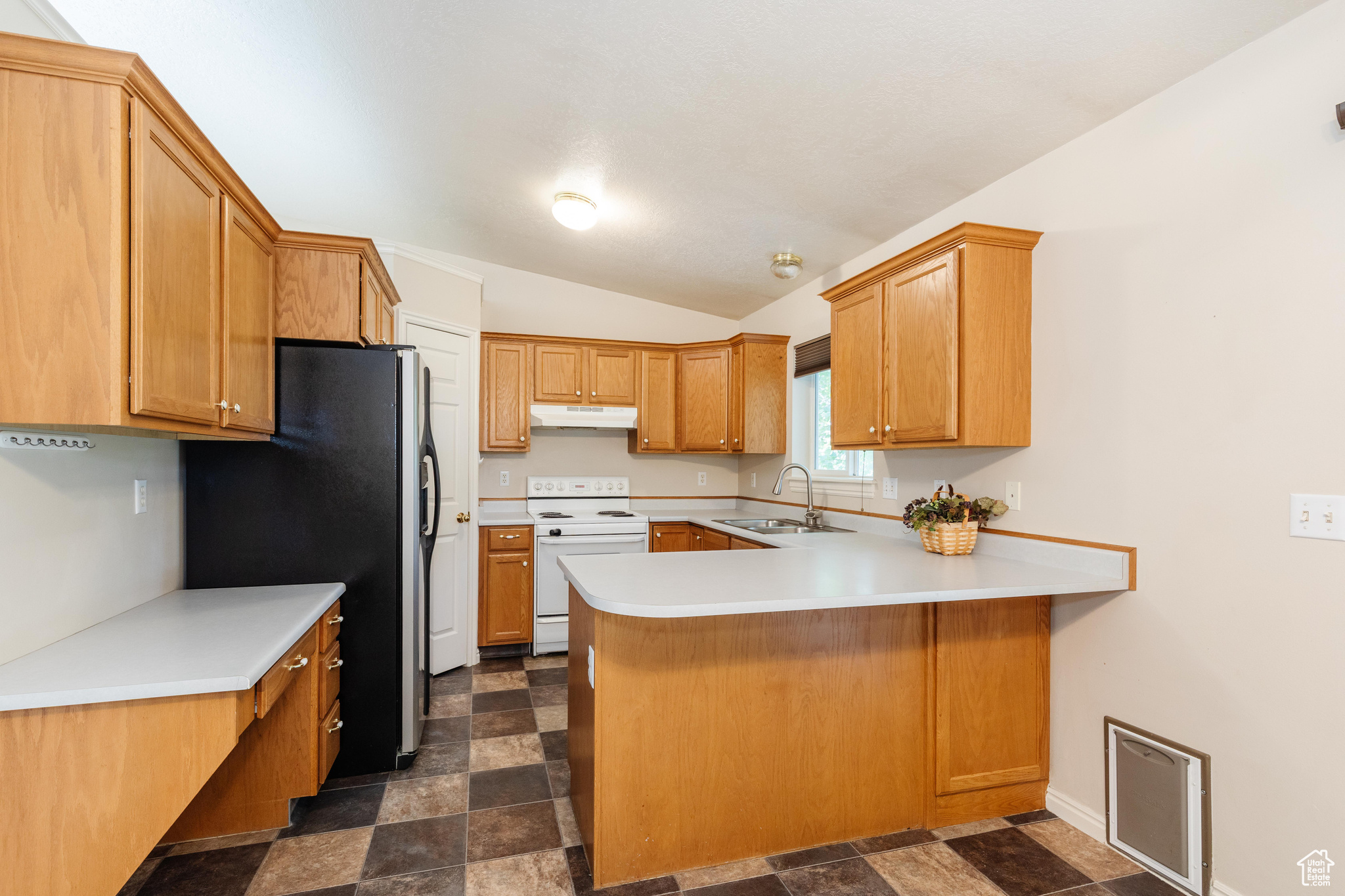 80 E 1370 SOUTH PL