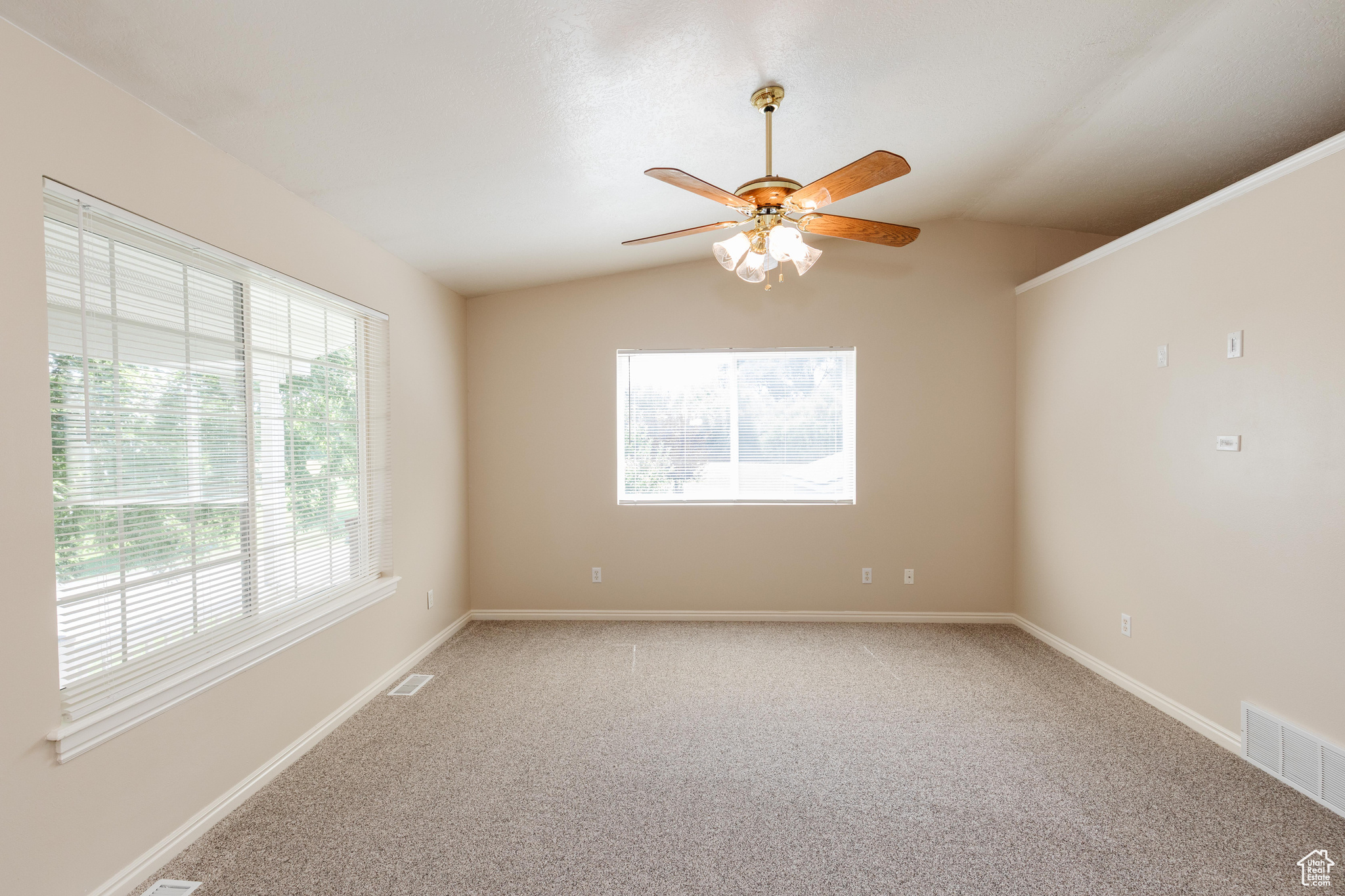 80 E 1370 SOUTH PL
