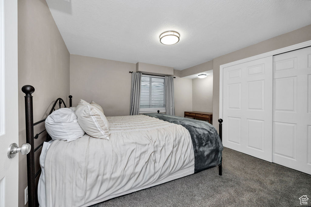 939 E SAM CIR