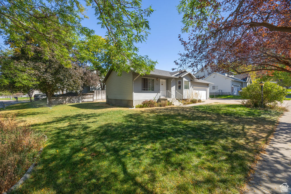 1279 E EASTRIDGE DR