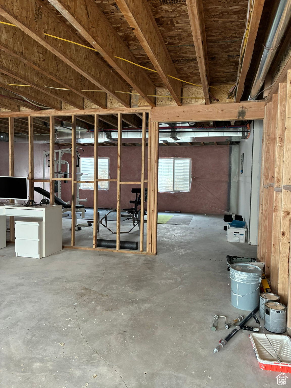 1573 E LYNX LN