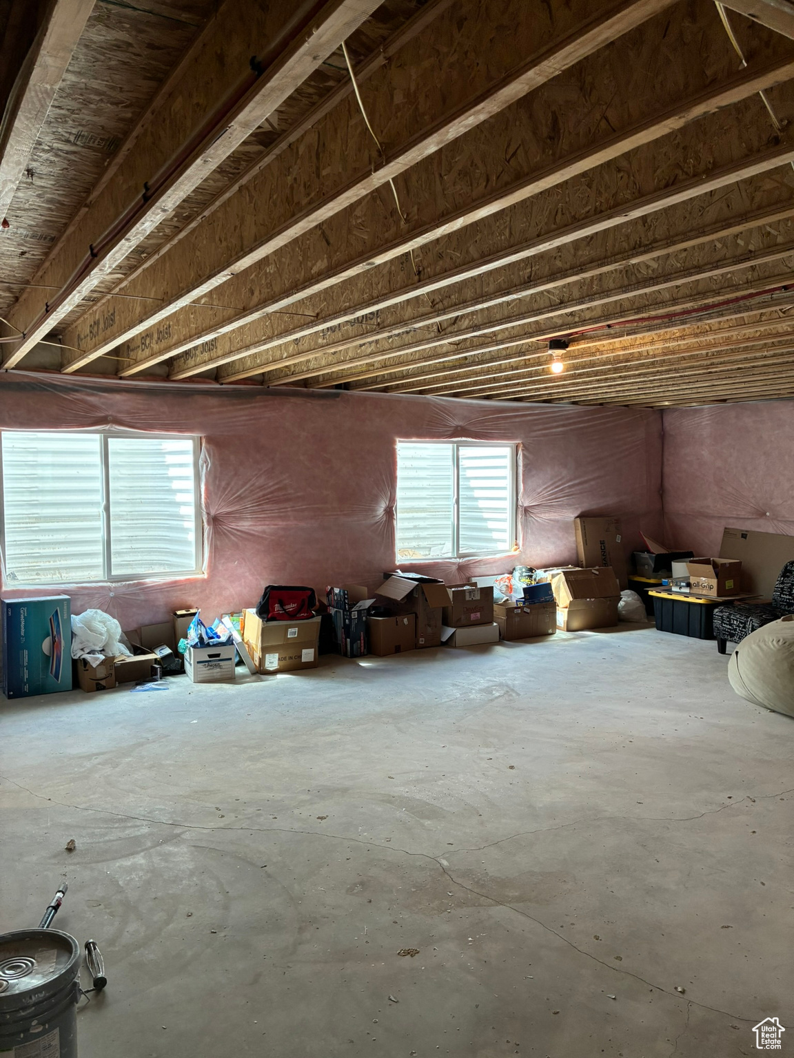 1573 E LYNX LN