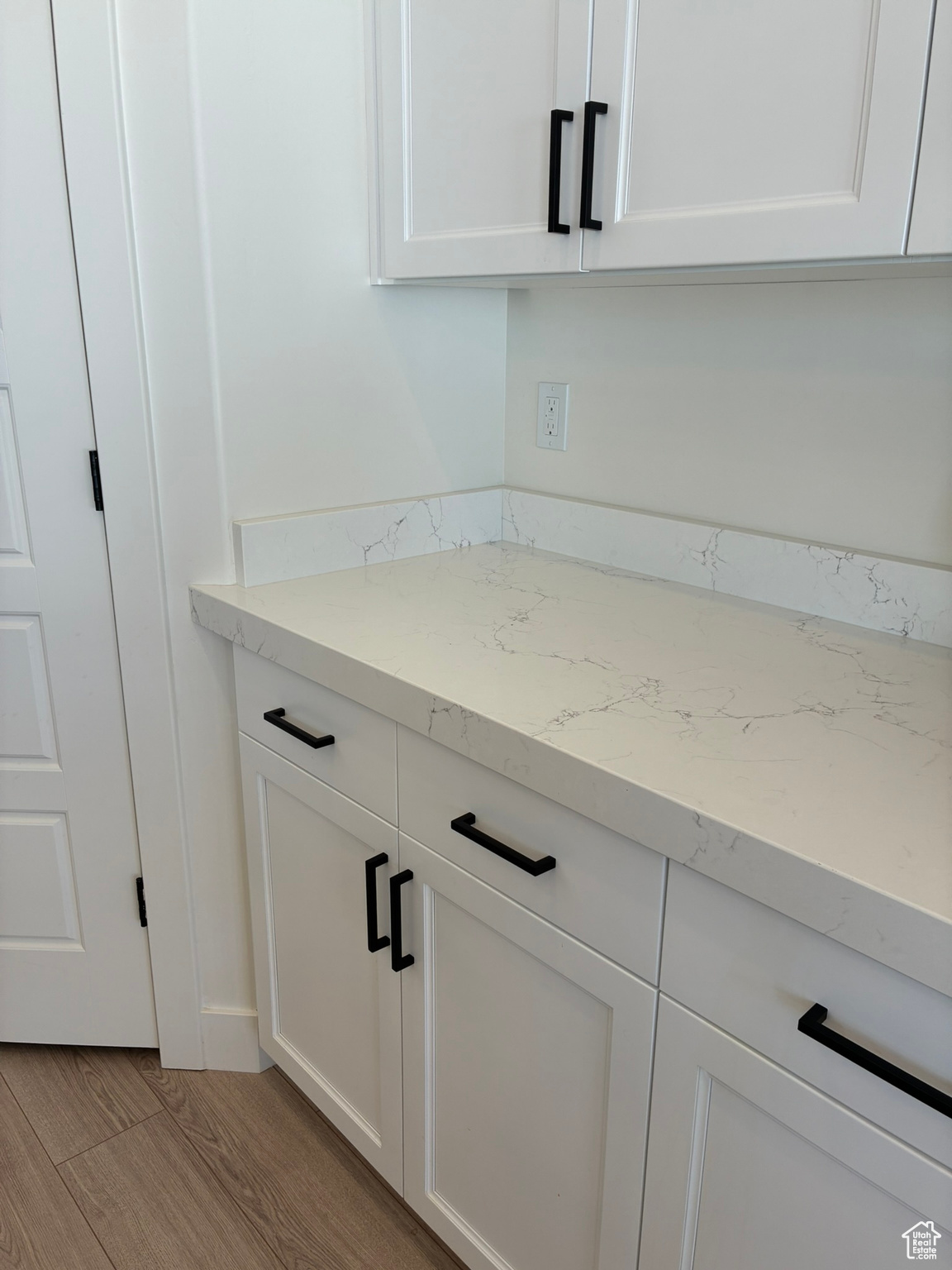 1573 E LYNX LN
