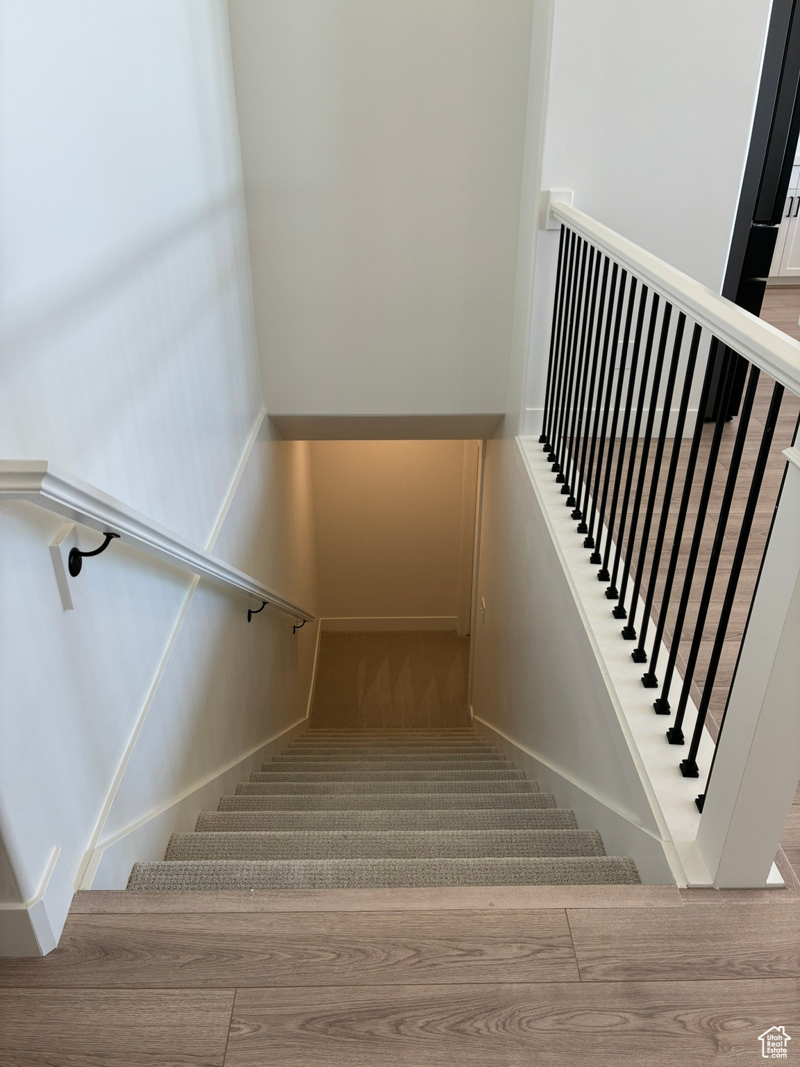 1573 E LYNX LN